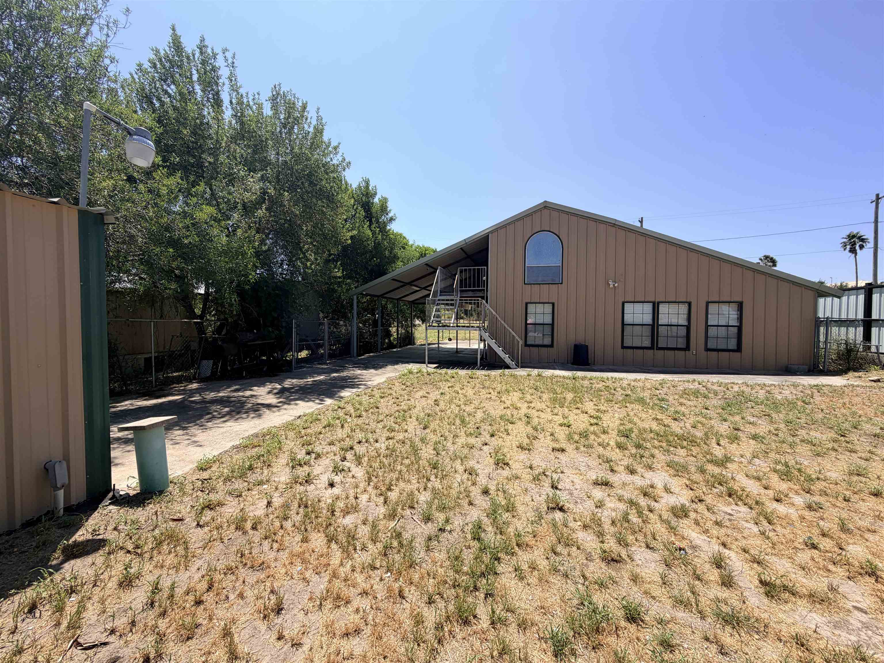 1723 Siesta Ln Property Photo 36