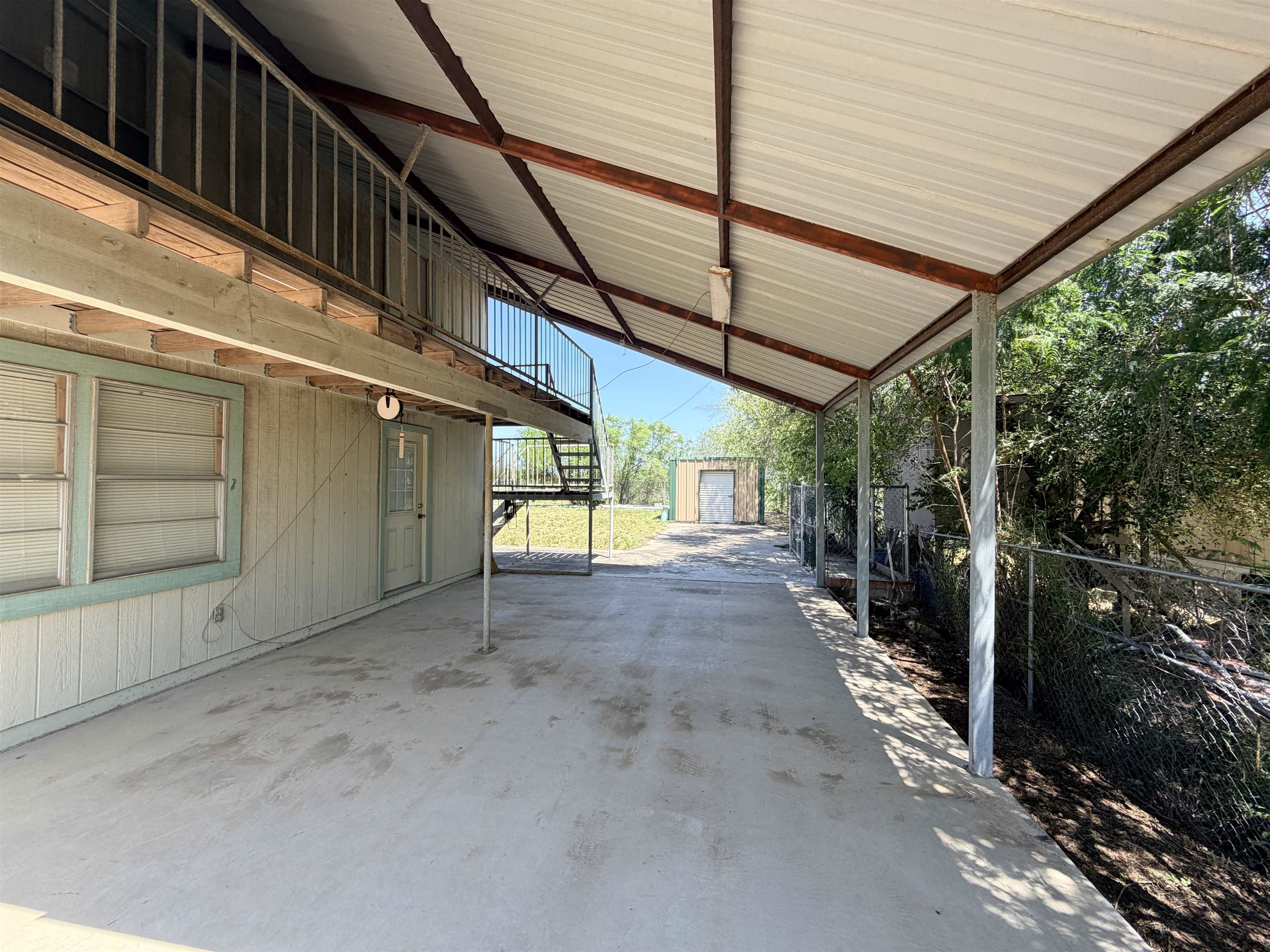 1723 Siesta Ln Property Photo 39