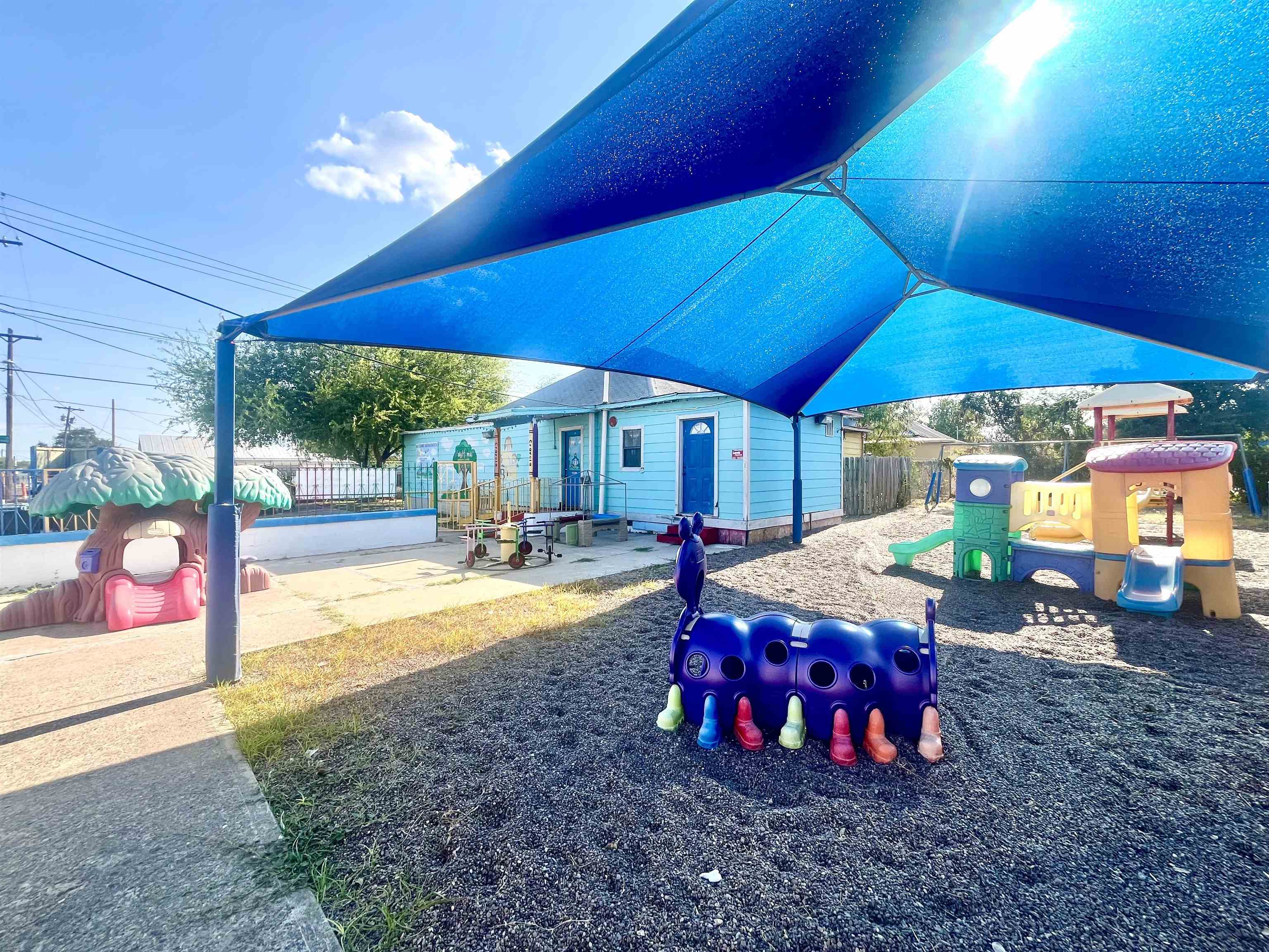 1920 Corpus Christi St Property Photo 12