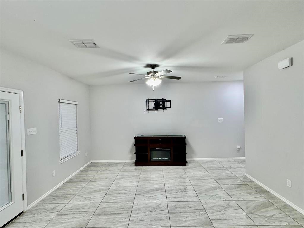 4222 Lorisa Property Photo 4