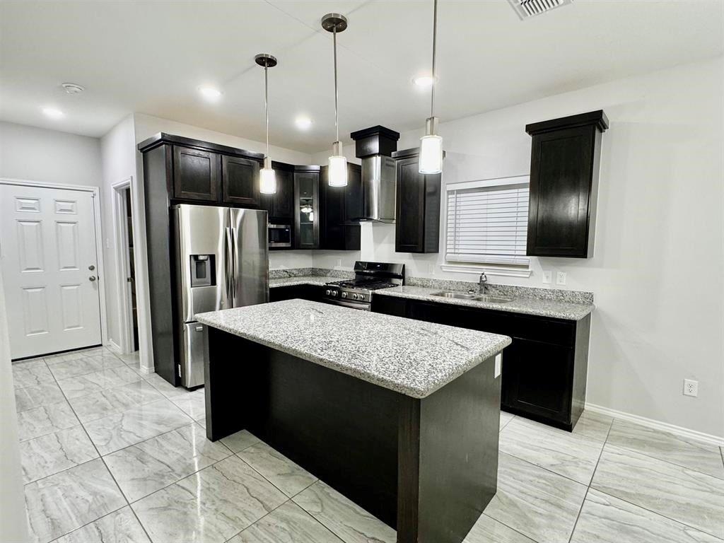 4222 Lorisa Property Photo 9