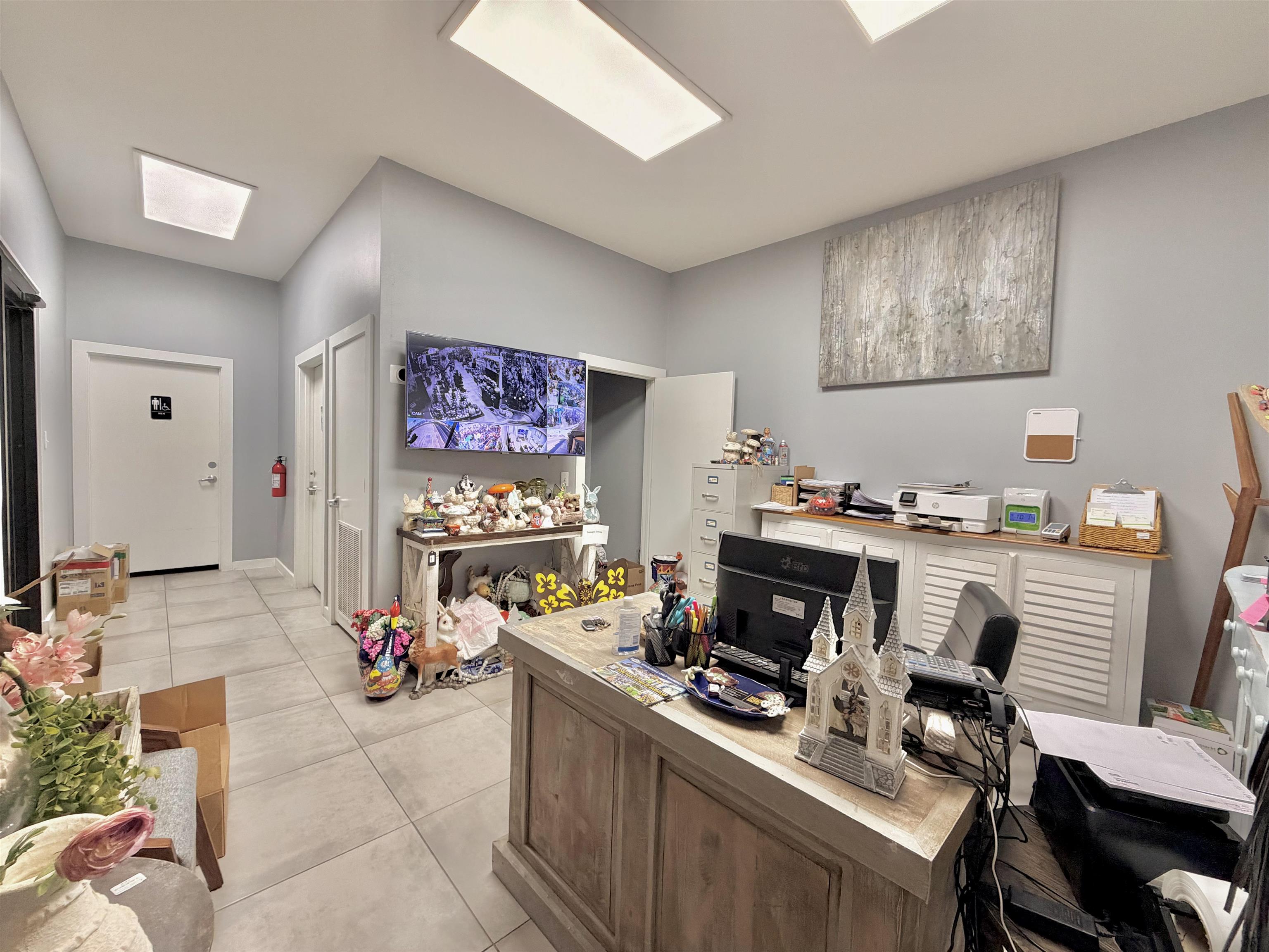 2508 San Bernardo Ave Property Photo 15