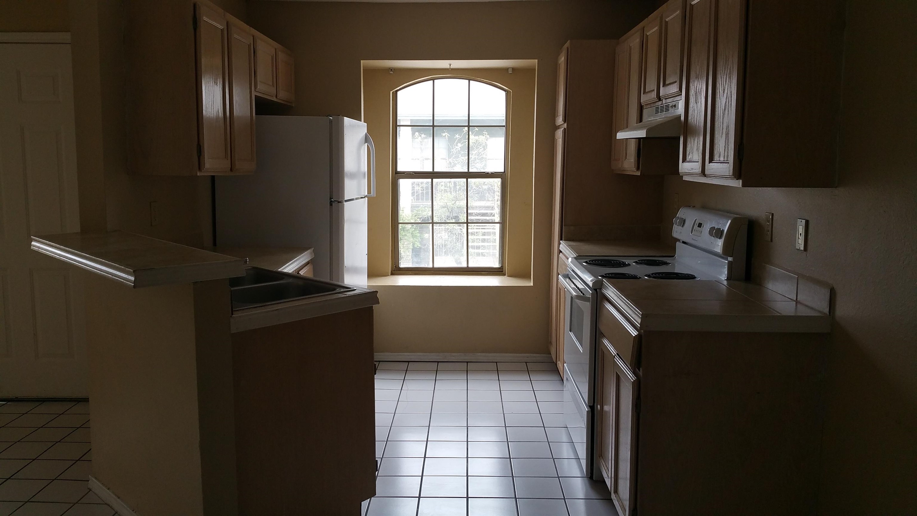 606 Gale St 11 Property Photo 8