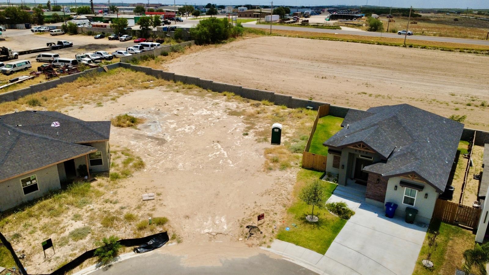 6015 Heather Loop Property Photo 1