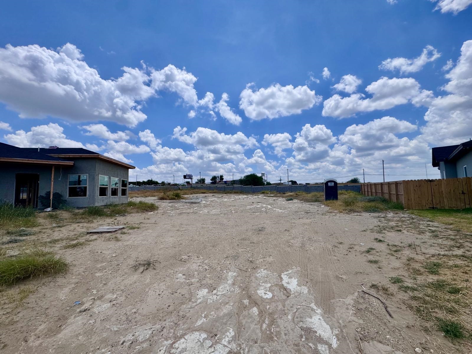 6015 Heather Loop Property Photo 4
