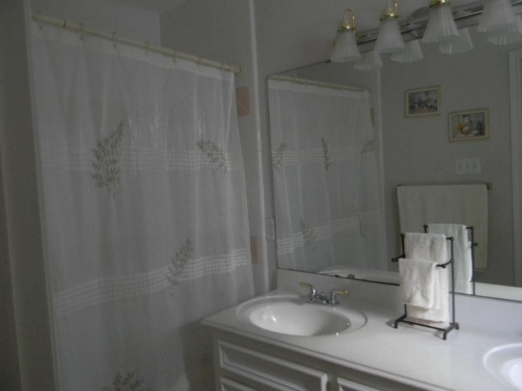 1804 Whitewood Dr Property Photo 9