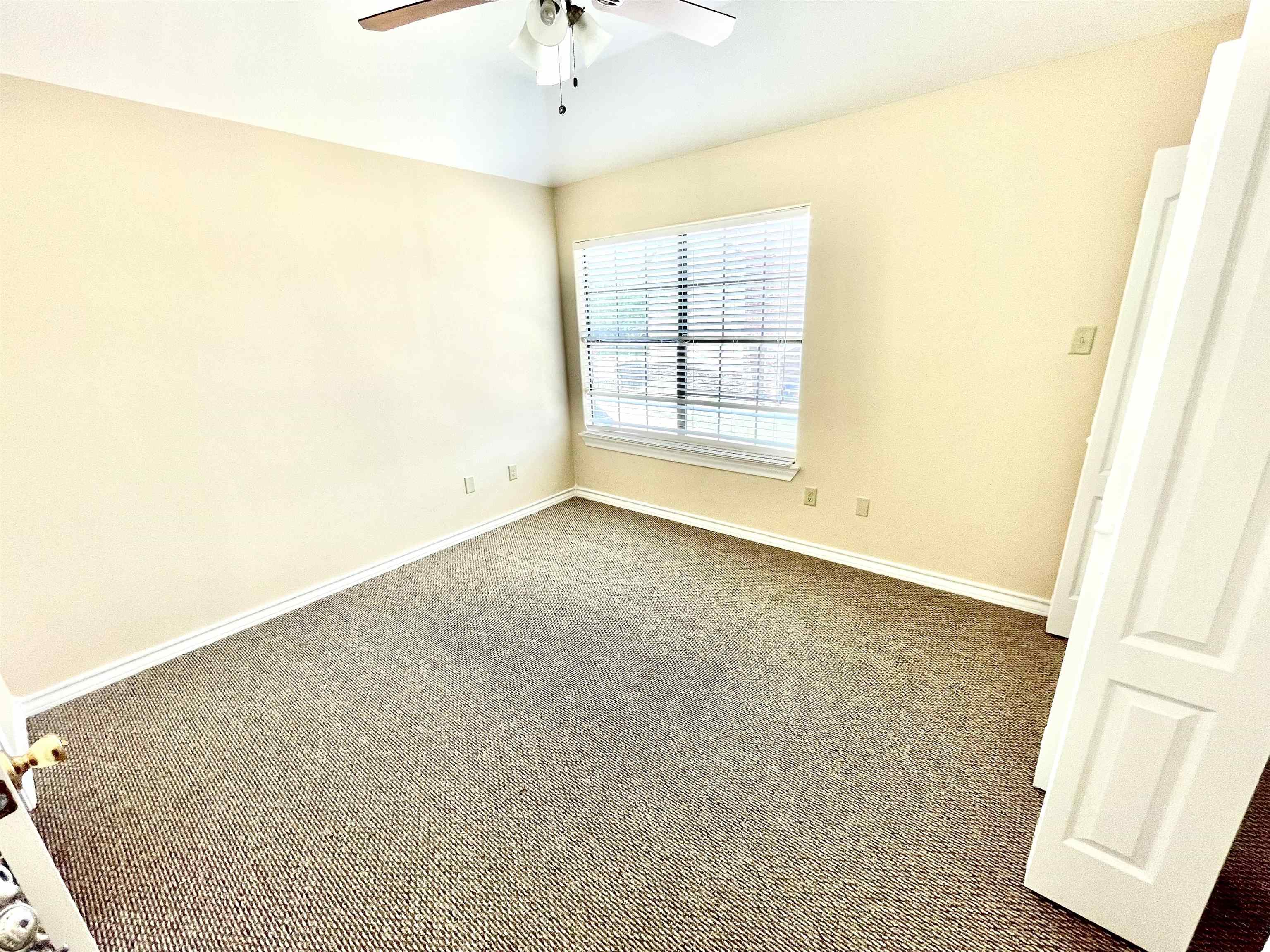 4246 Dorel Dr 27 Property Photo 8