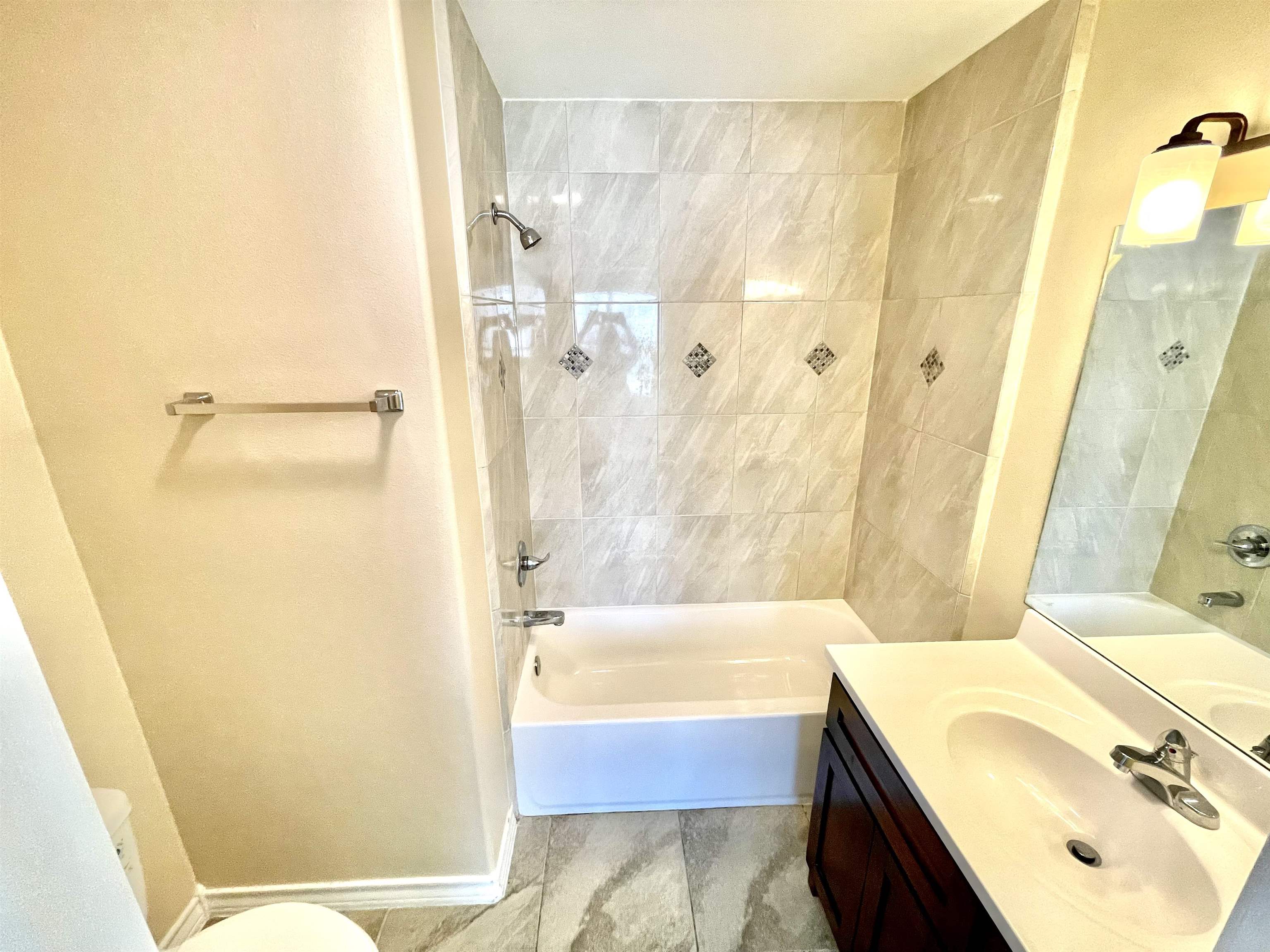 4246 Dorel Dr 27 Property Photo 9