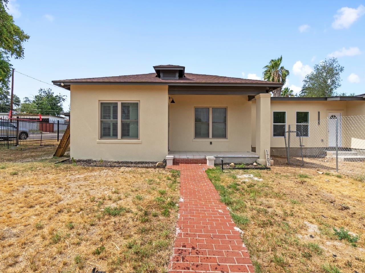 1702 Okane St Property Photo 3