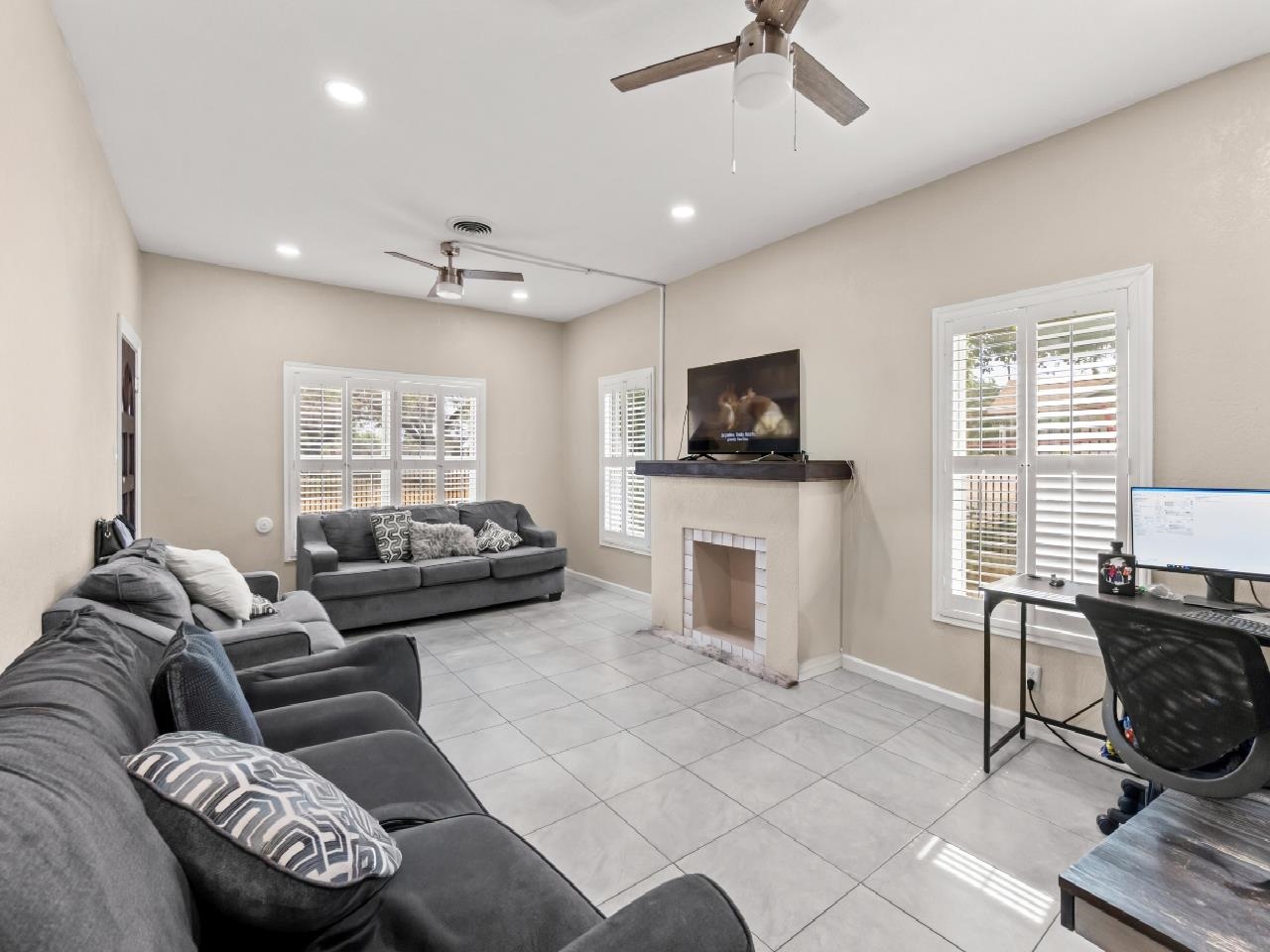 1702 Okane St Property Photo 12