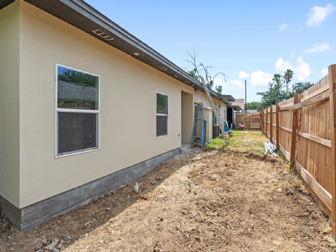 1702 Okane St Property Photo 38