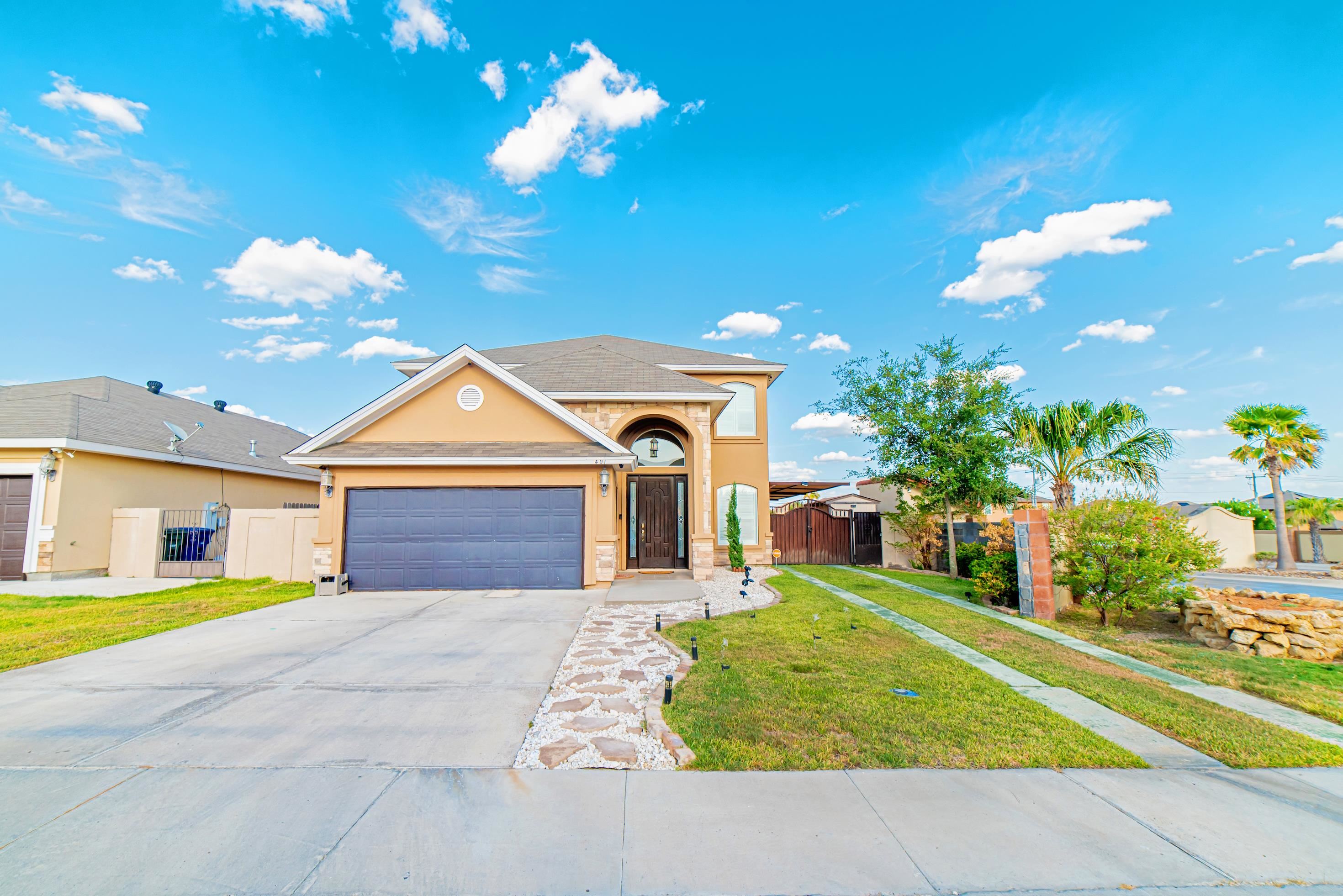 401 Sabal Loop Property Photo 3