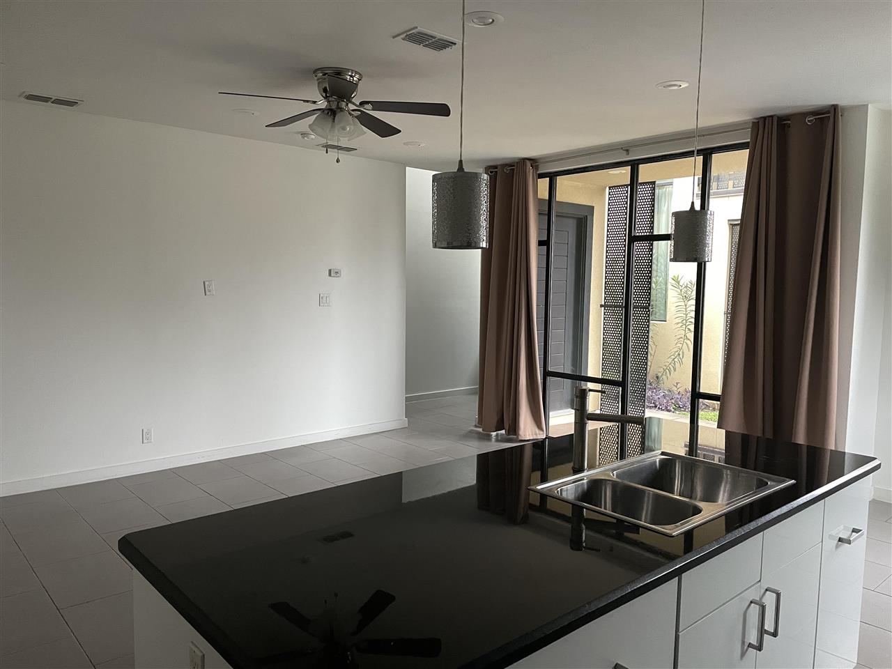 409 Shiloh Dr 1 Property Photo 7