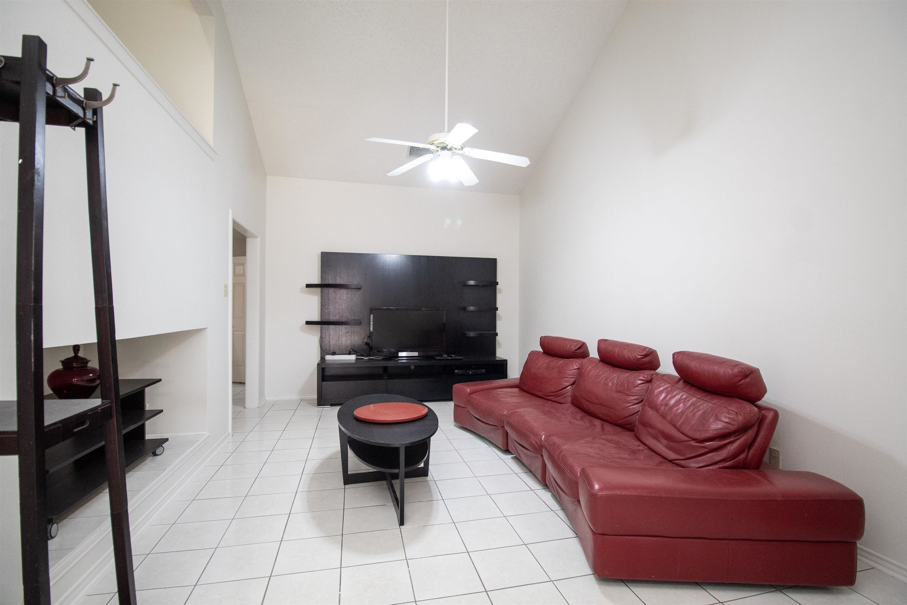 8801 Mcpherson Rd 2e Property Photo 6
