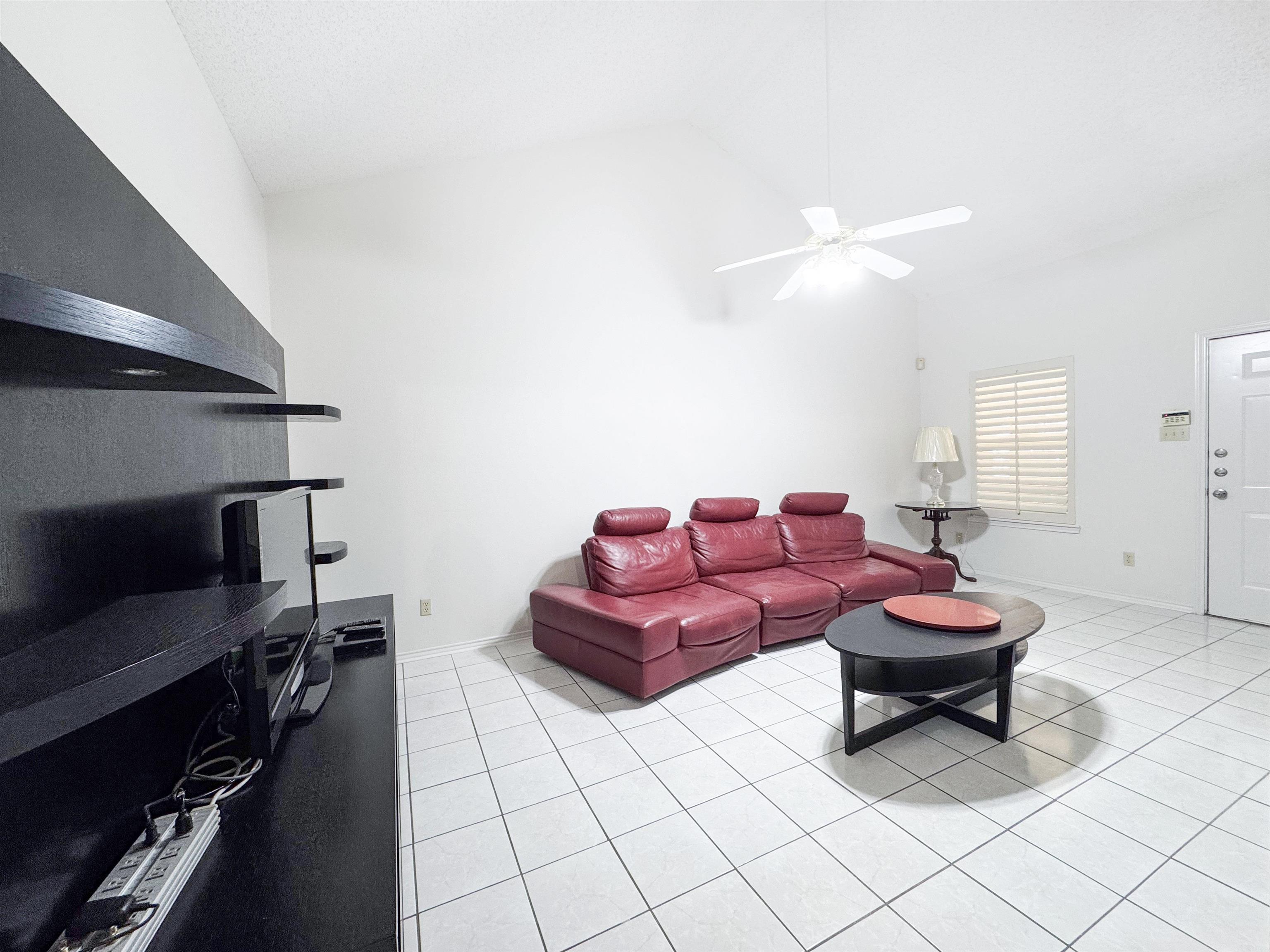 8801 Mcpherson Rd 2e Property Photo 8