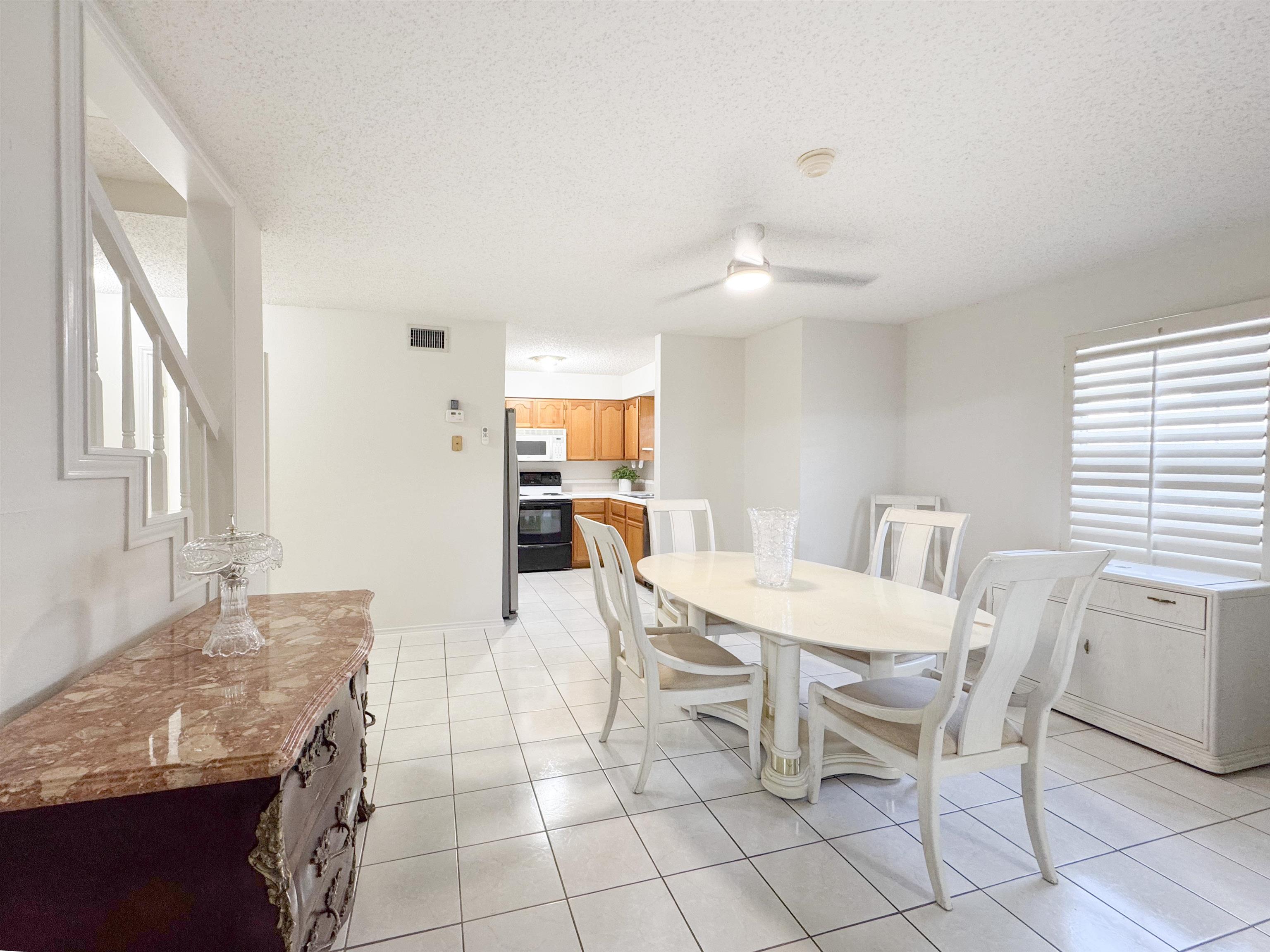 8801 Mcpherson Rd 2e Property Photo 9