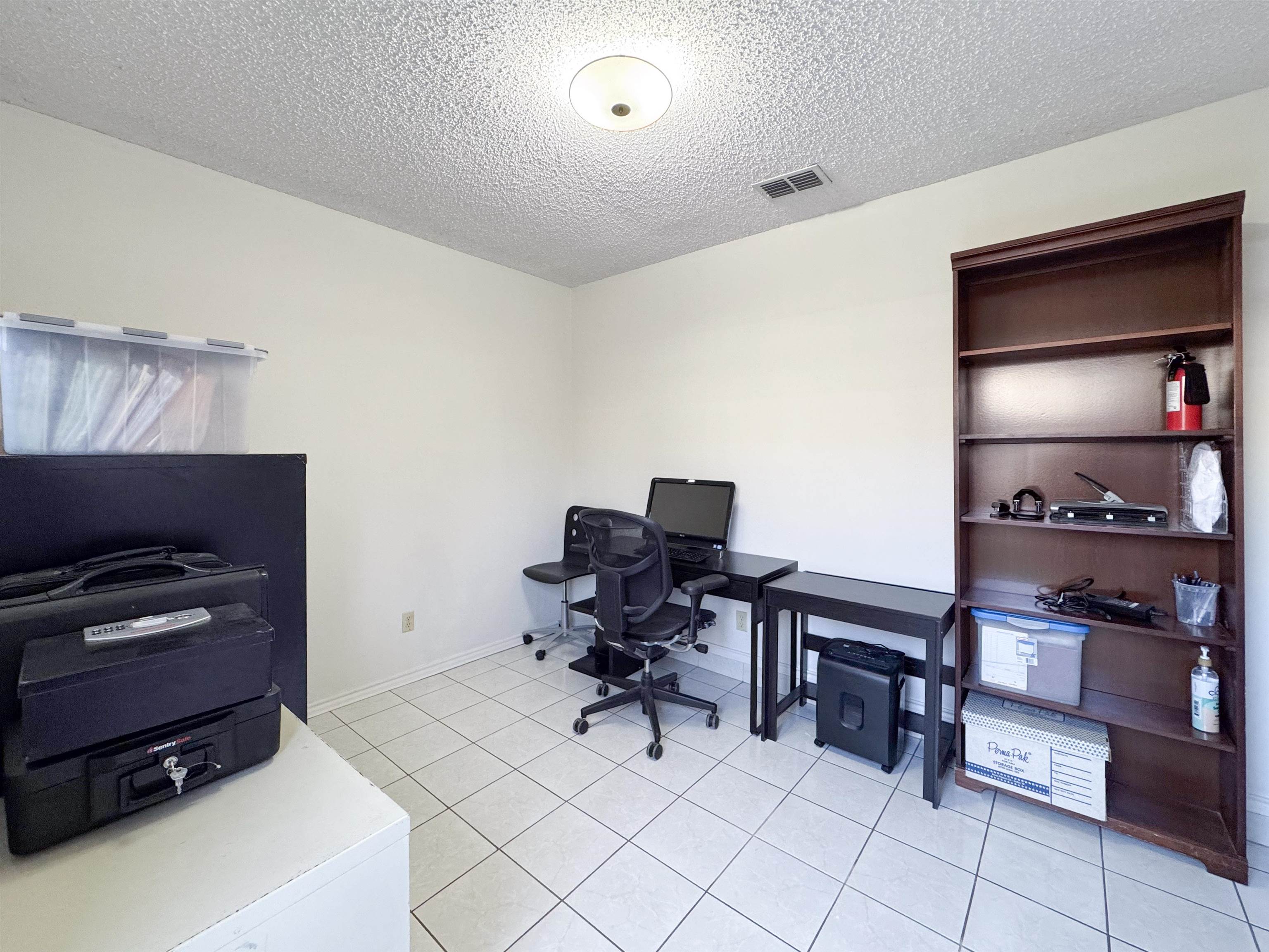 8801 Mcpherson Rd 2e Property Photo 13