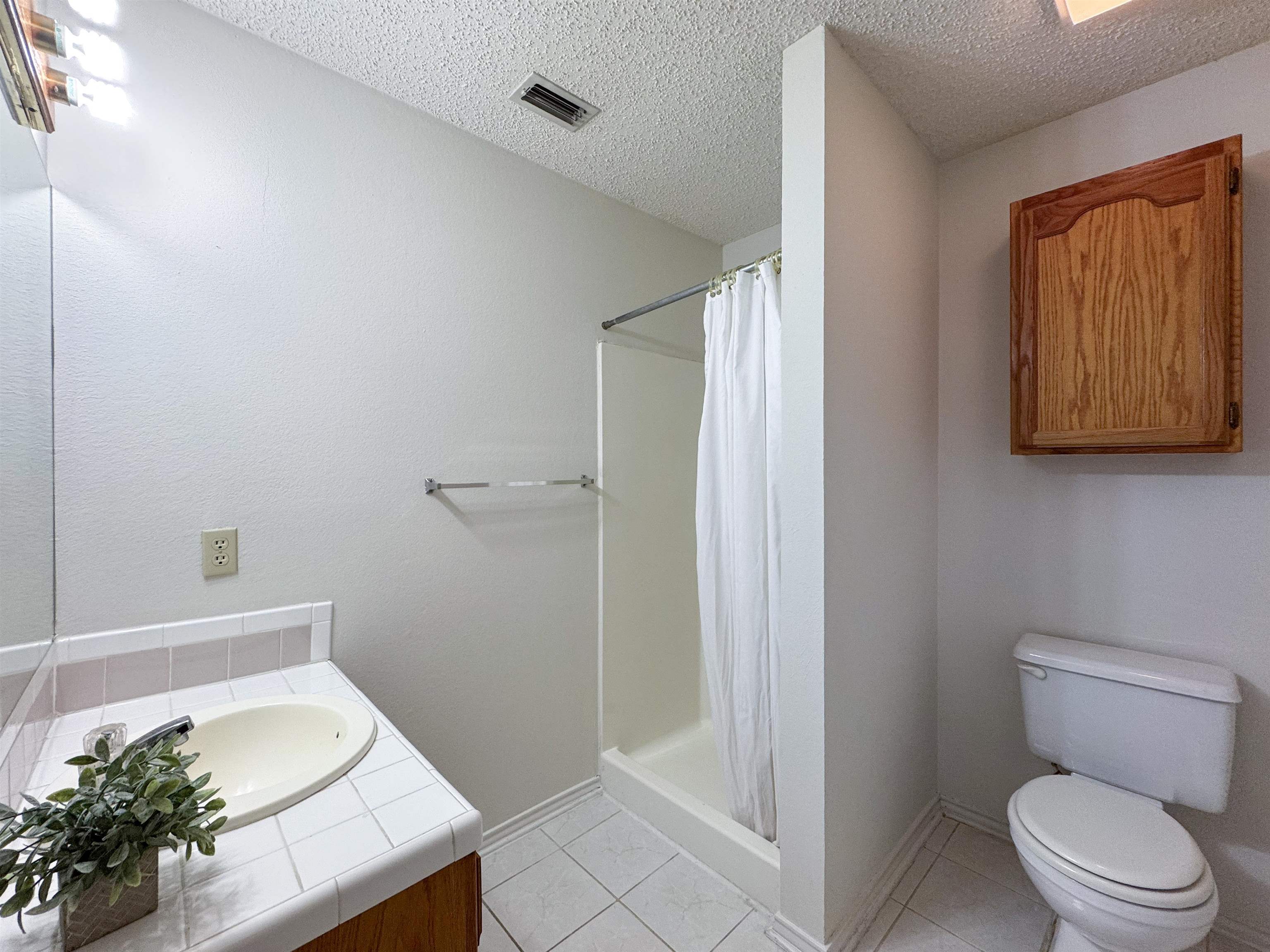 8801 Mcpherson Rd 2e Property Photo 28