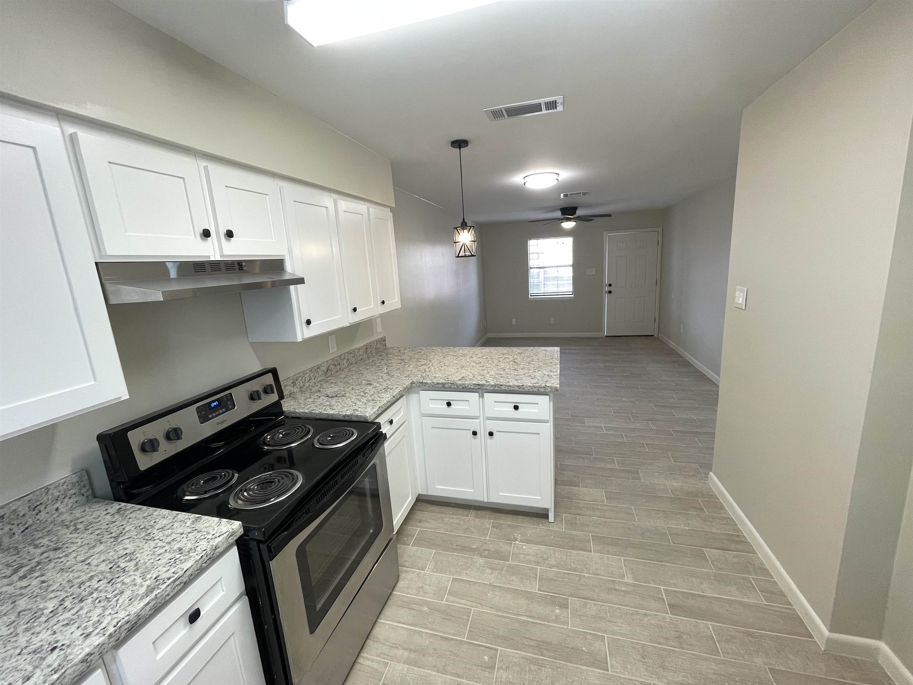 3005 E Price St 3 Property Photo 7