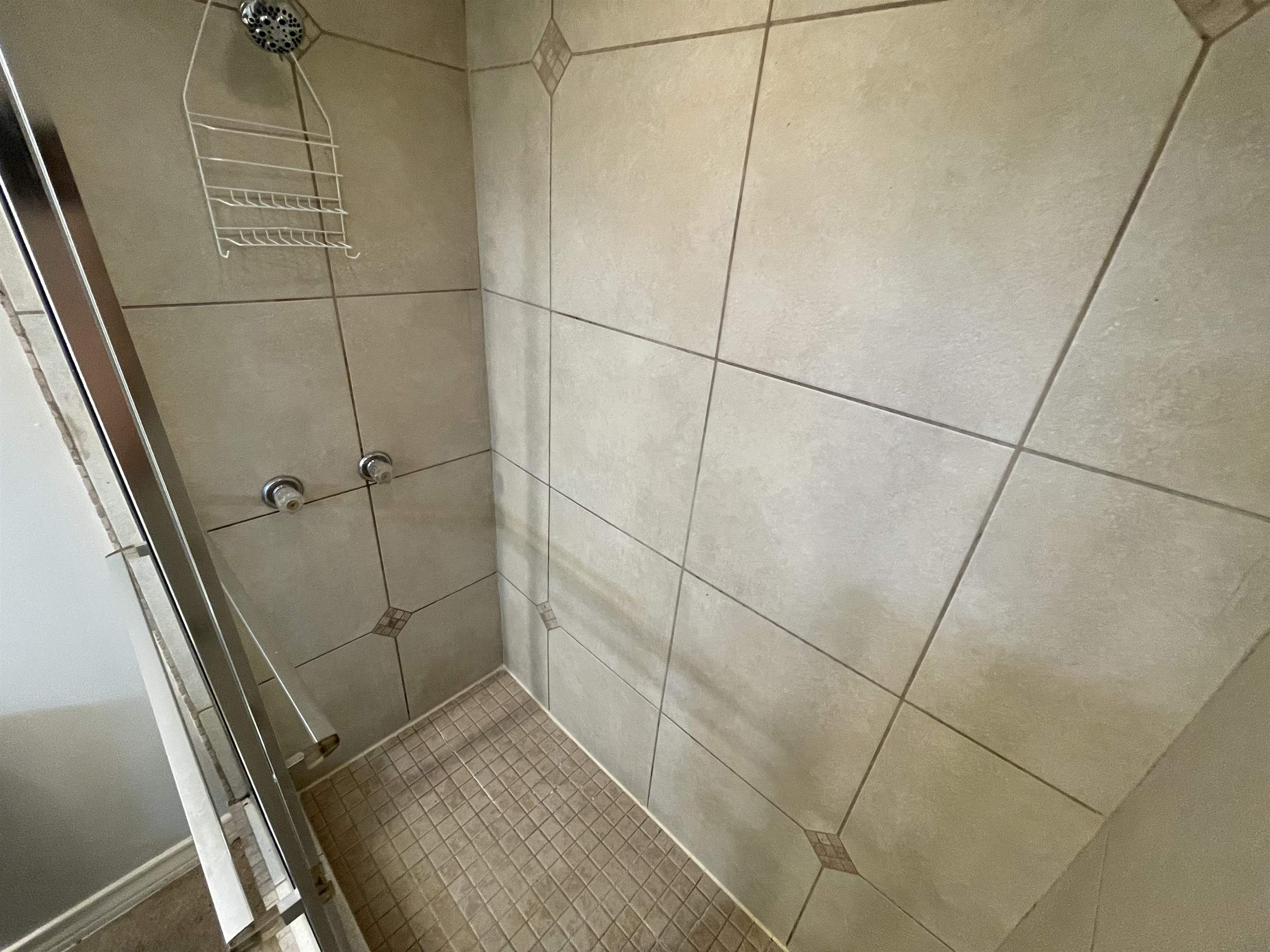 2202 Okane St 10 Property Photo 13