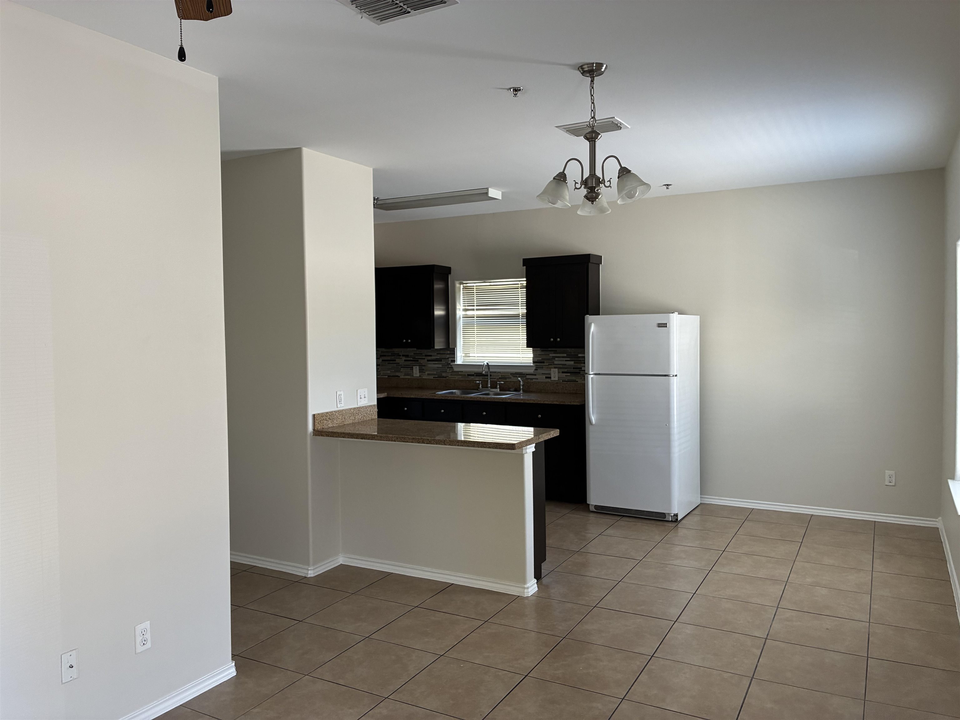 5402 Marcella Ave #109b Property Photo 3