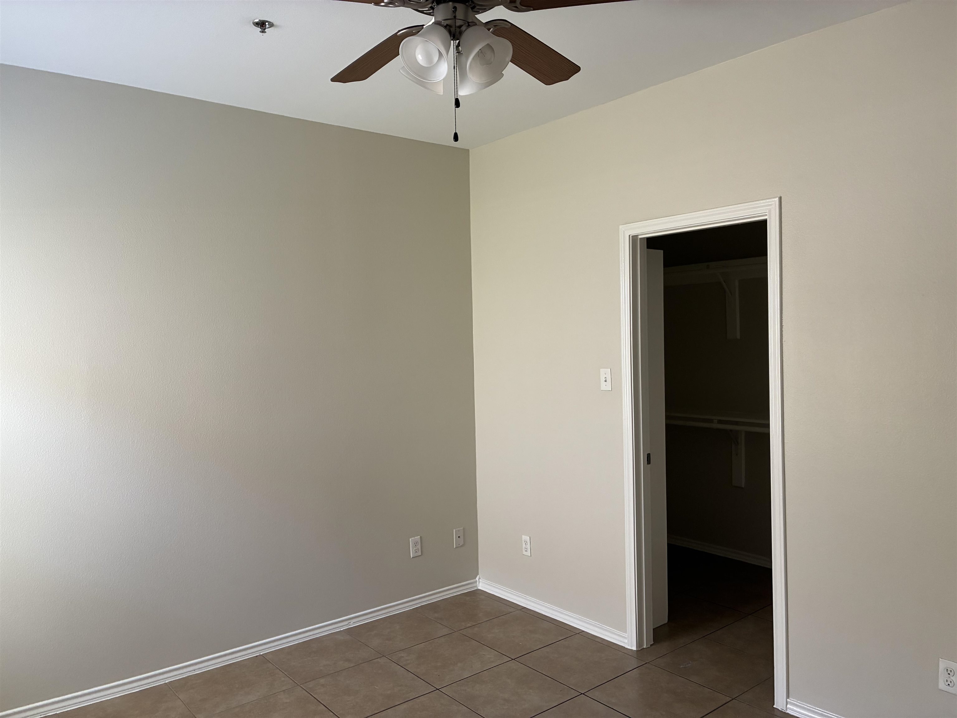 5402 Marcella Ave #109b Property Photo 10