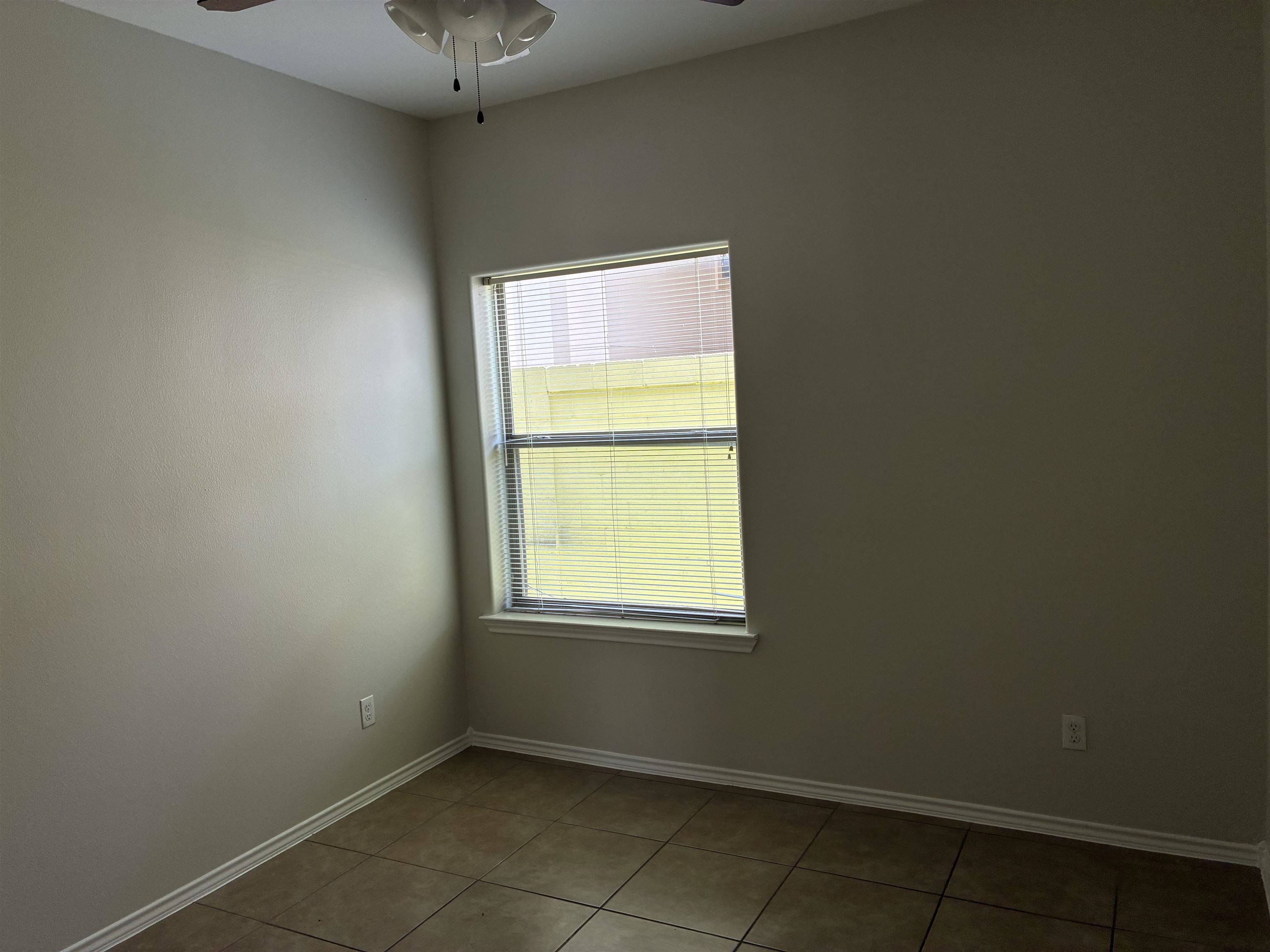5402 Marcella Ave #109b Property Photo 13