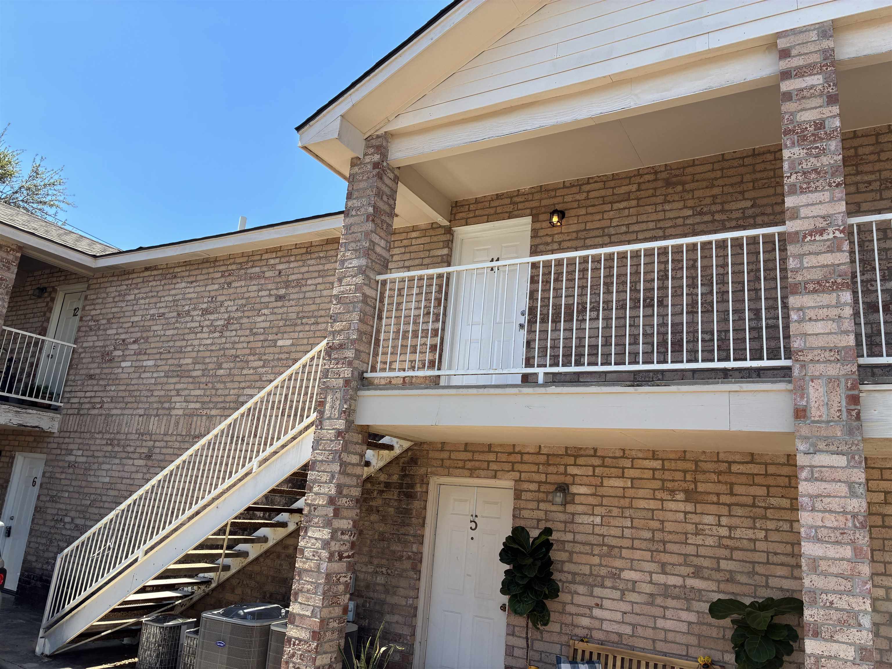 511 Shiloh Dr 12 Property Photo 2