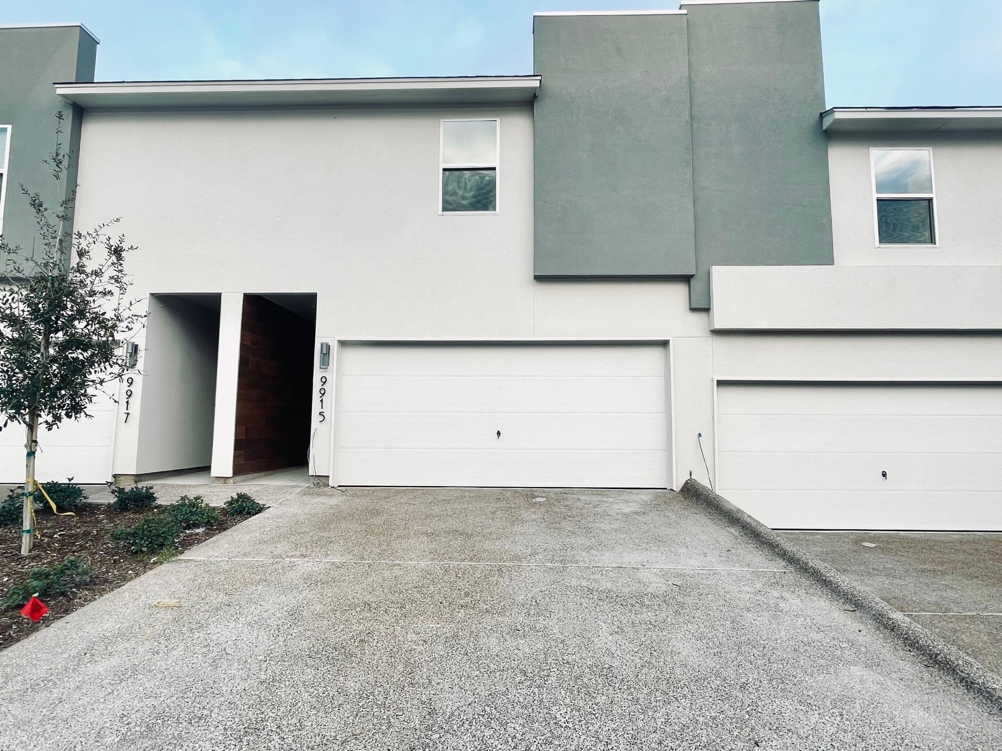9915 Borna 9915 Property Photo 1