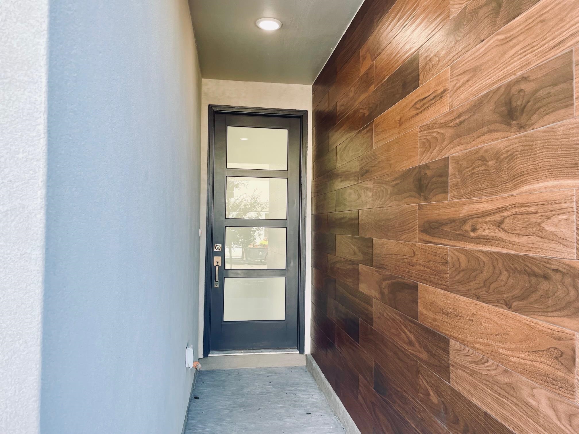 9915 Borna 9915 Property Photo 3