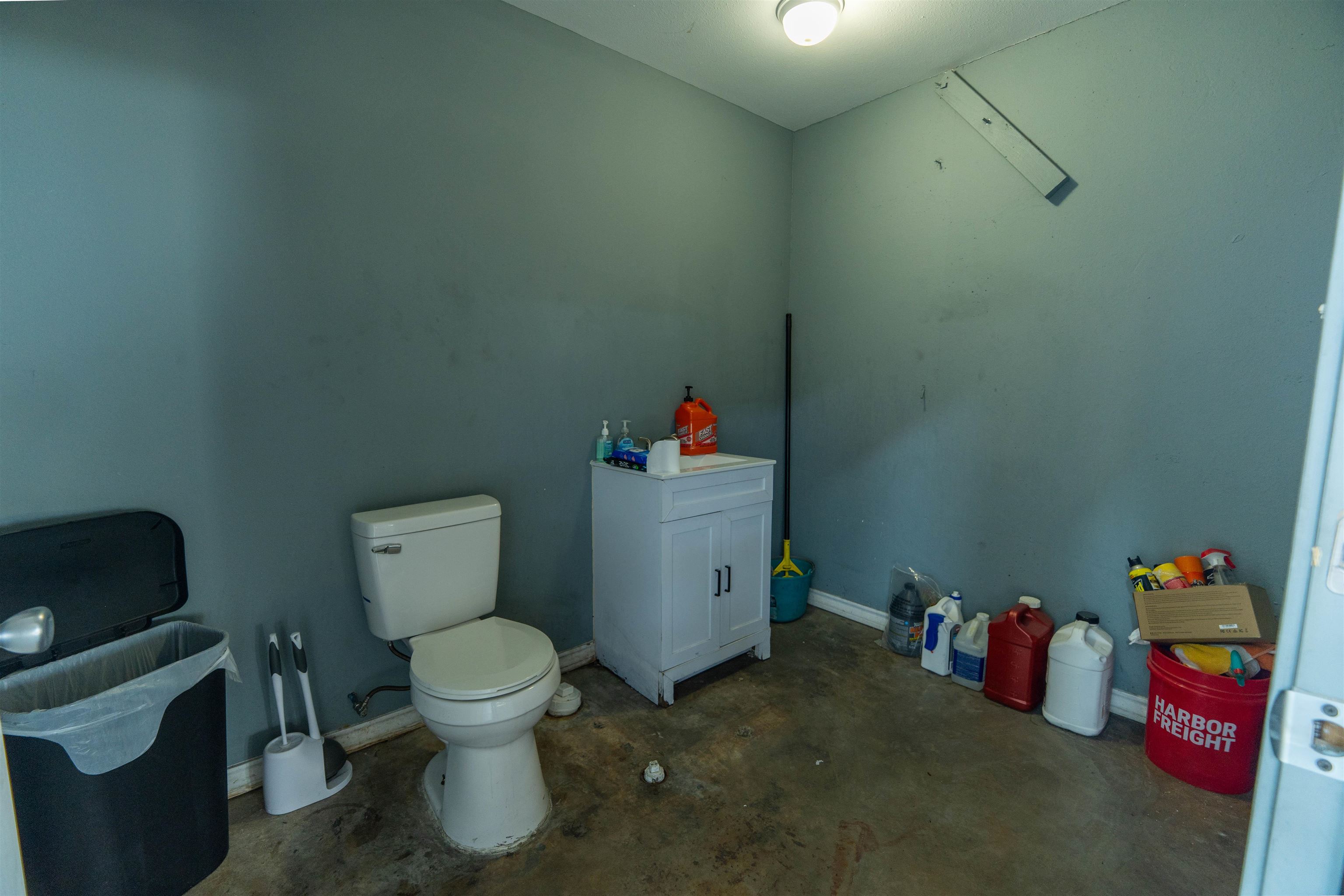 1001 Guatemozin St Property Photo 22