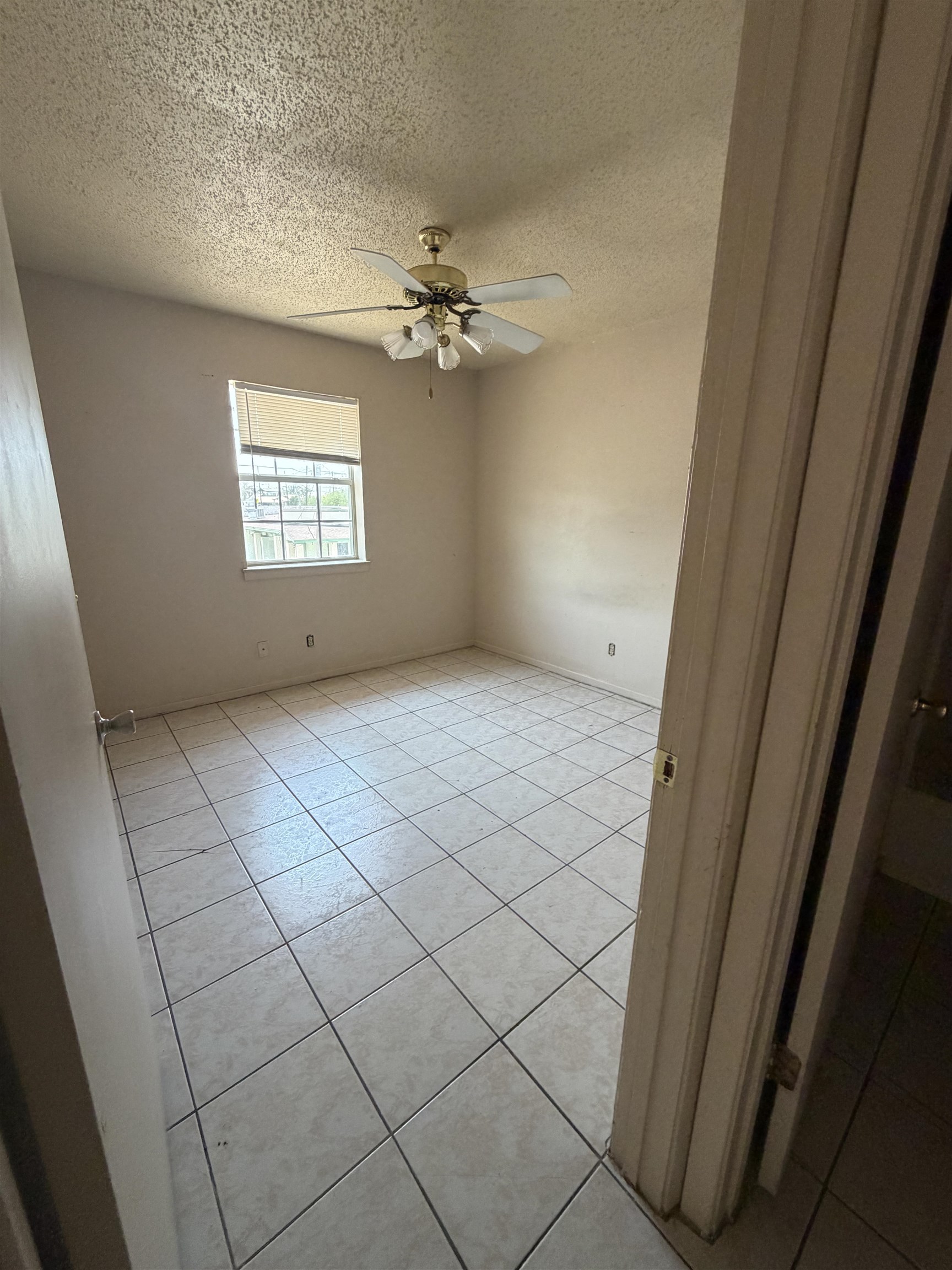 2601 Springfield Ave Property Photo 10