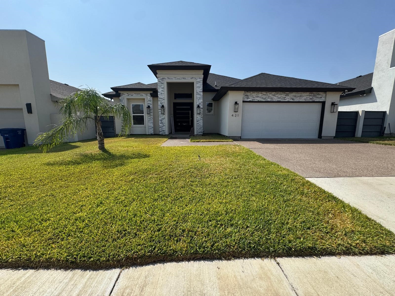 421 Placido Dr Property Photo 1