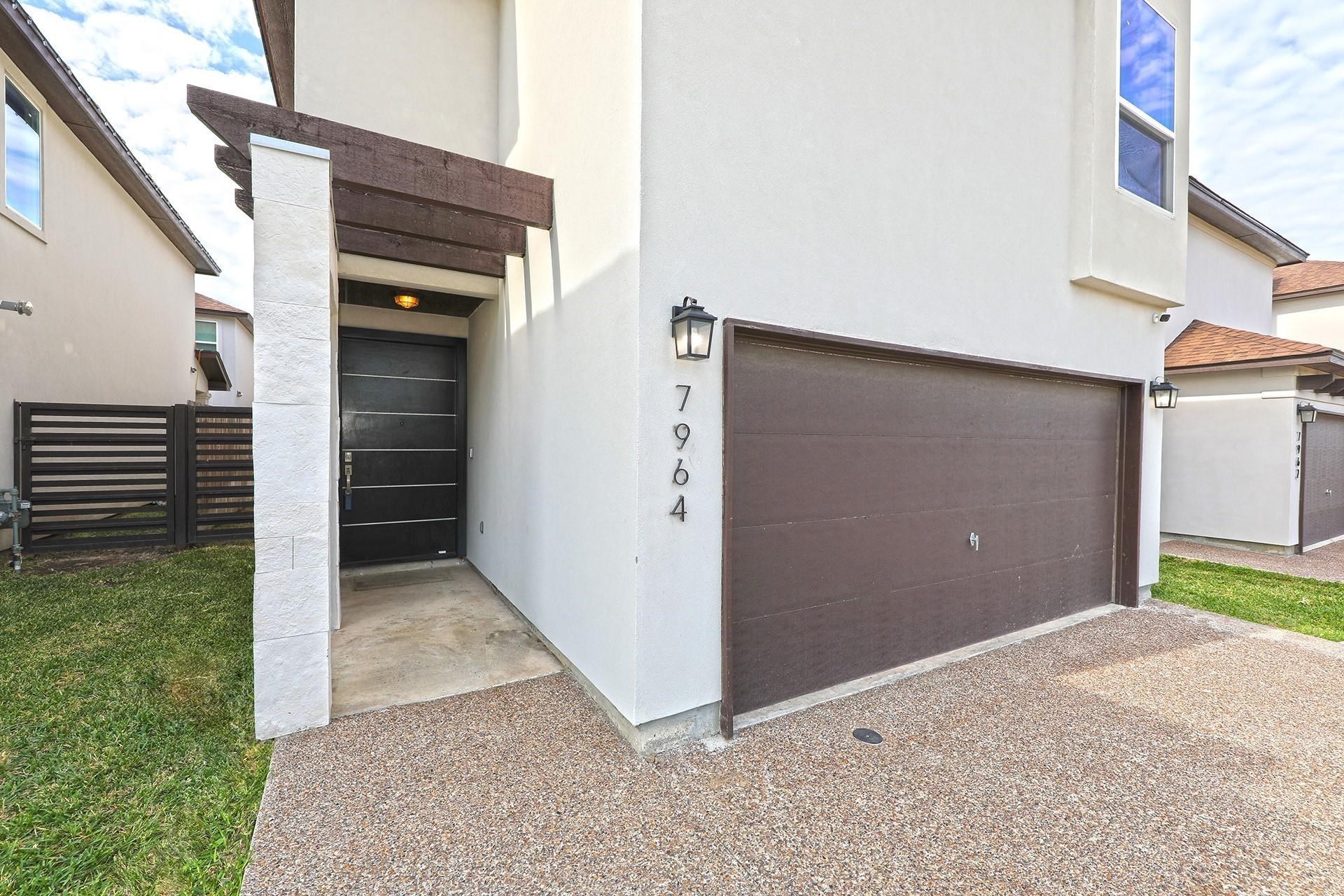7964 Elka Lp Property Photo 3