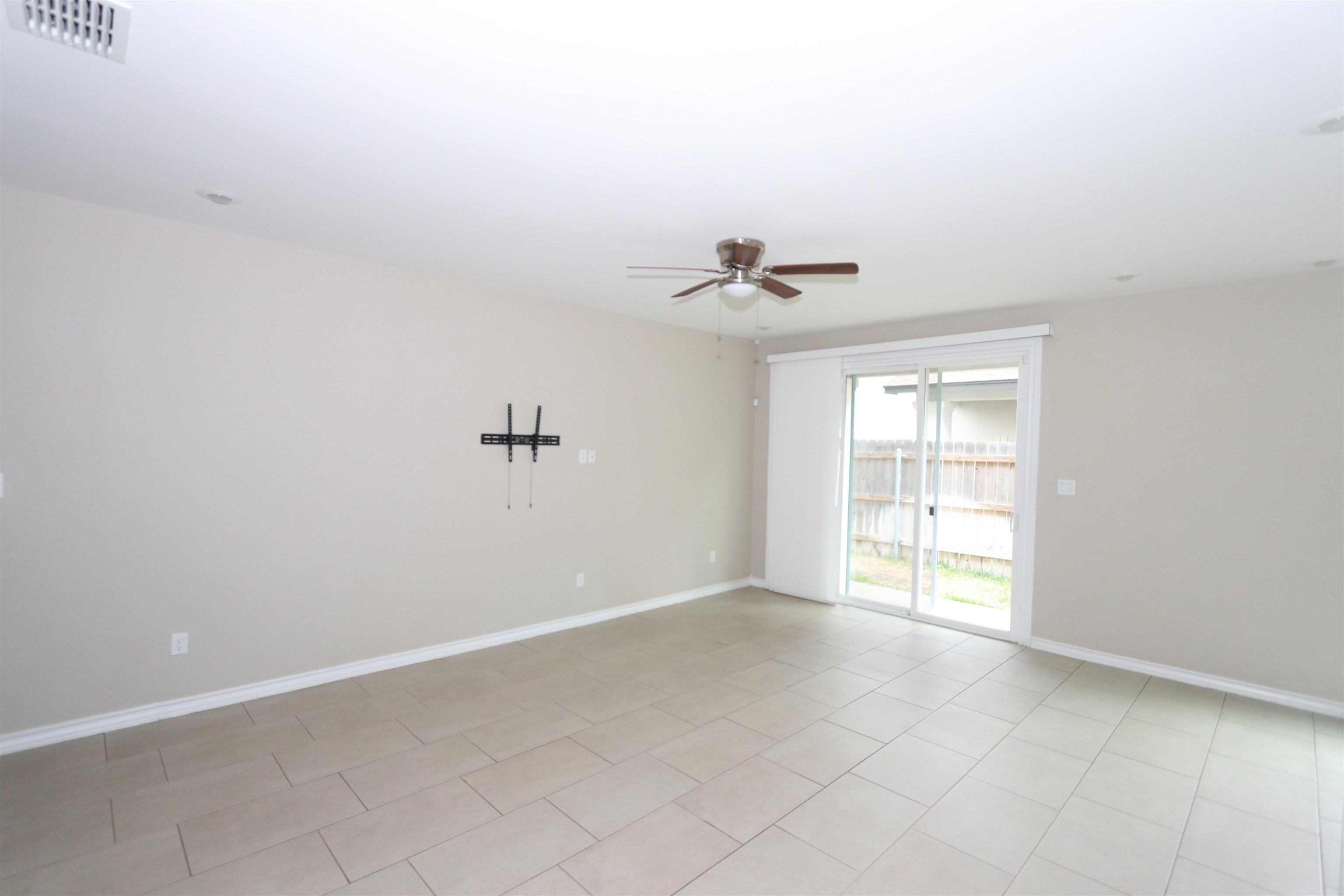 7964 Elka Lp Property Photo 9