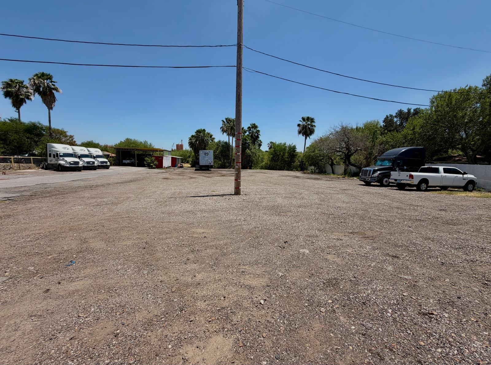 8207 San Lorenzo Dr Property Photo 4