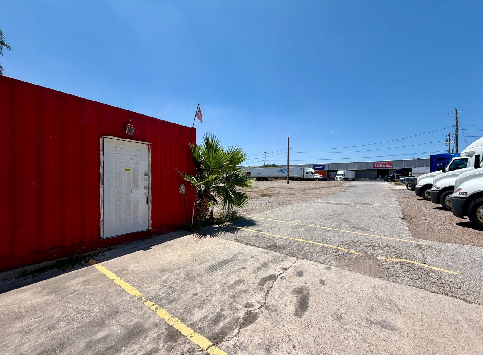 8207 San Lorenzo Dr Property Photo 7