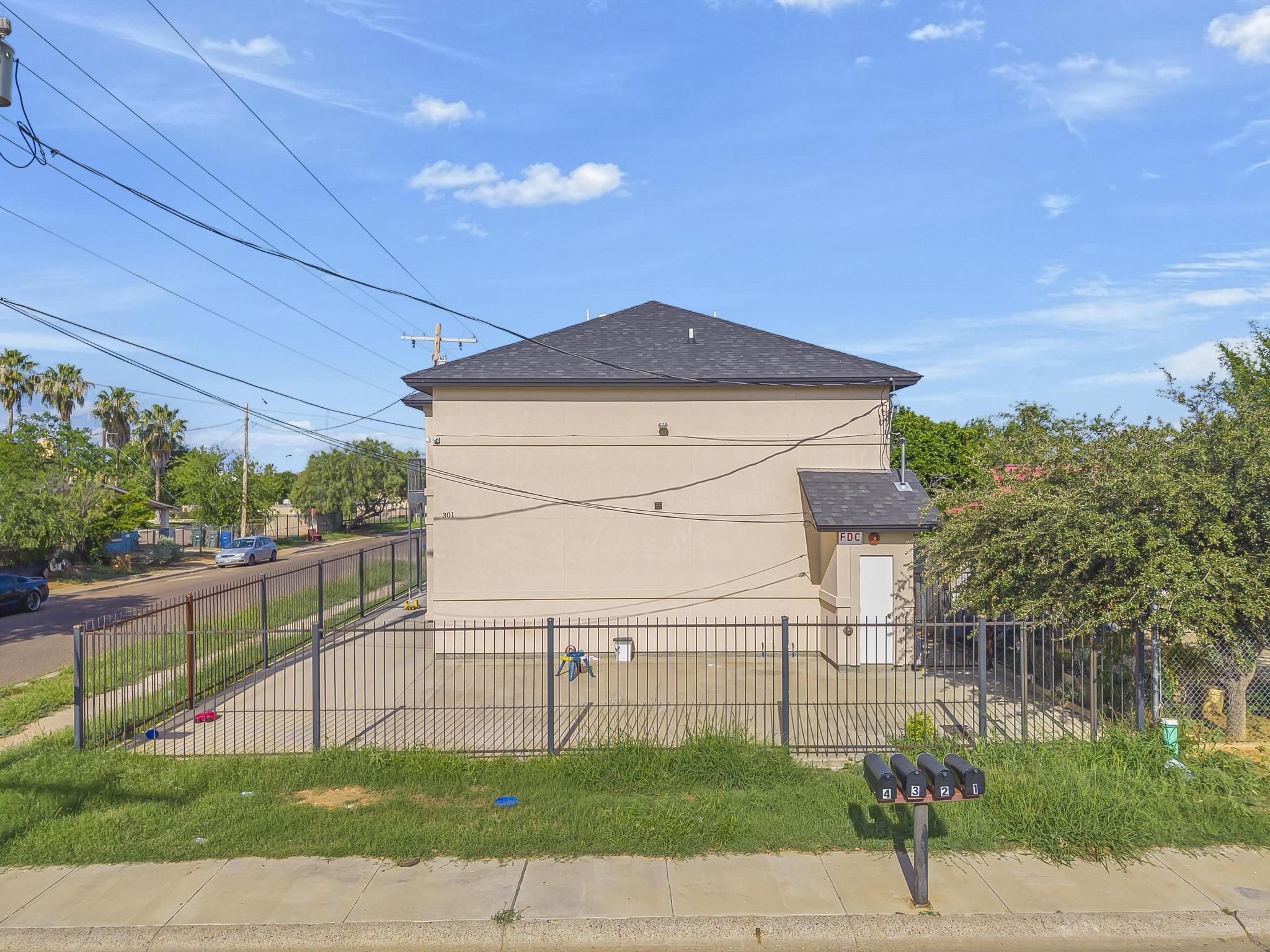 3301 S Louisiana Ave Property Photo 15