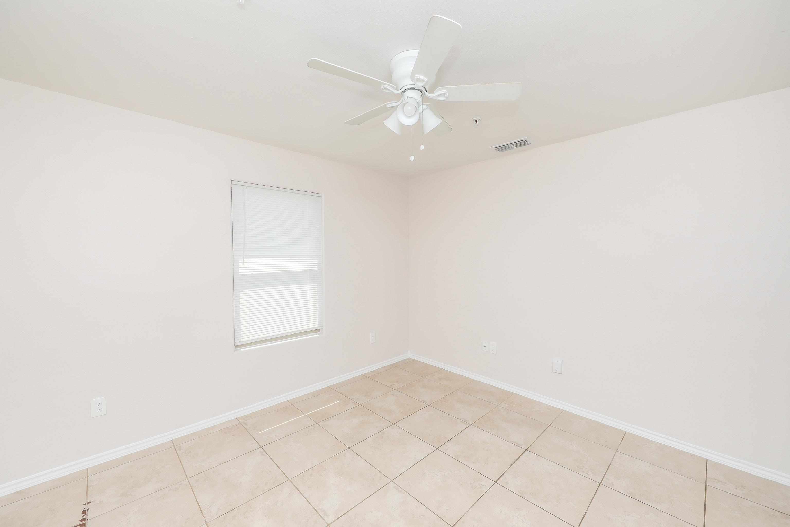 2601 Lomas Del Sur Blvd. 204 Property Photo 5