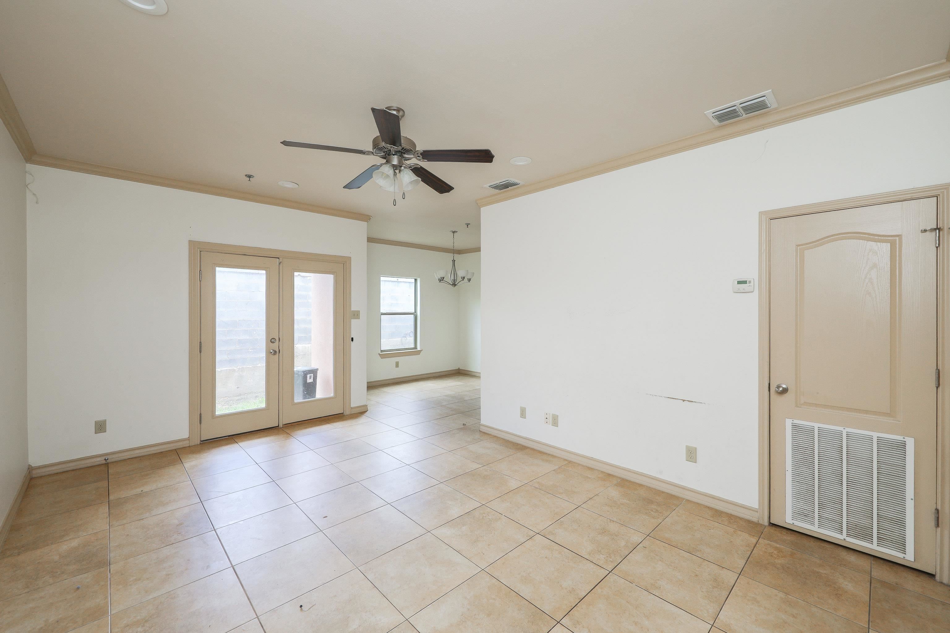 10510 Sandia Dr 102 Property Photo 3