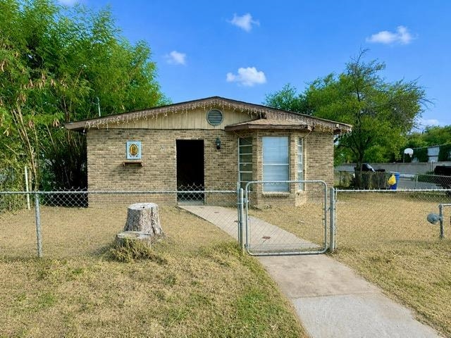 2501 Bismark St Property Photo 1