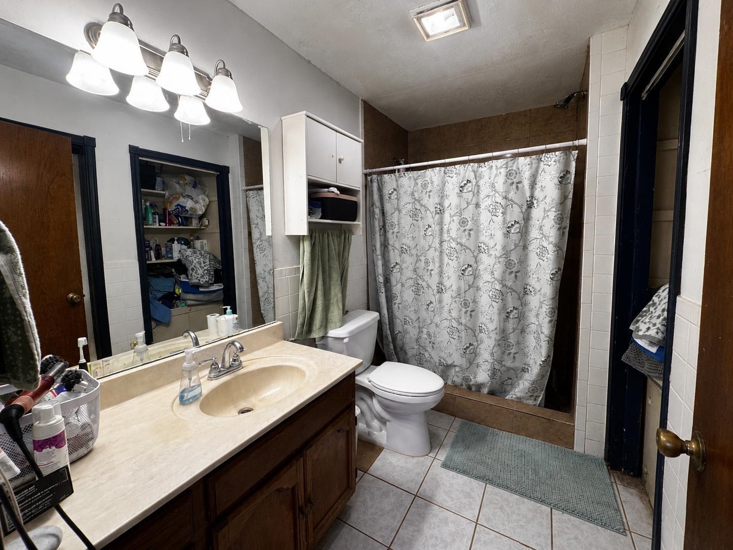2501 Bismark St Property Photo 5
