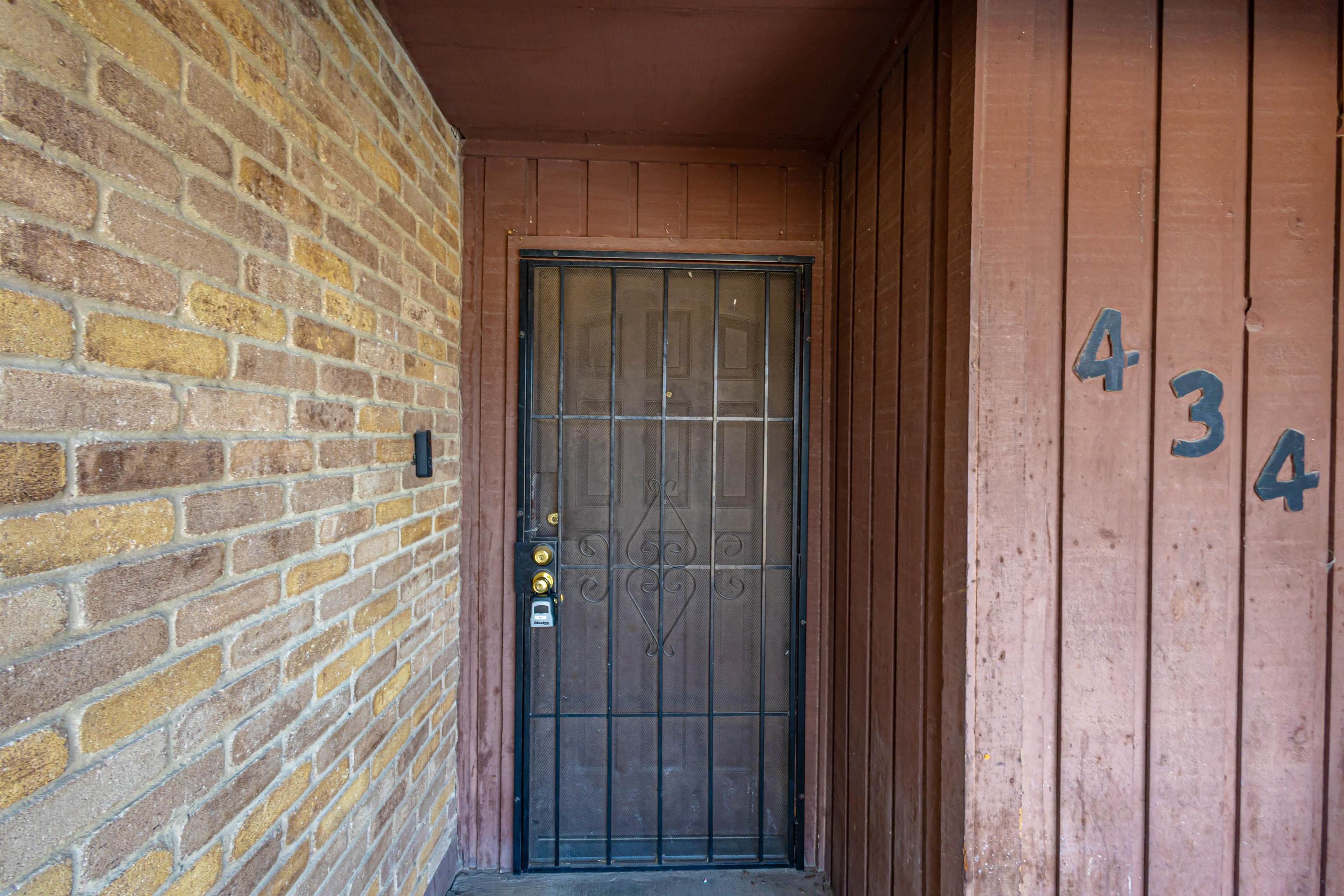 100 E Aurora St 434 T