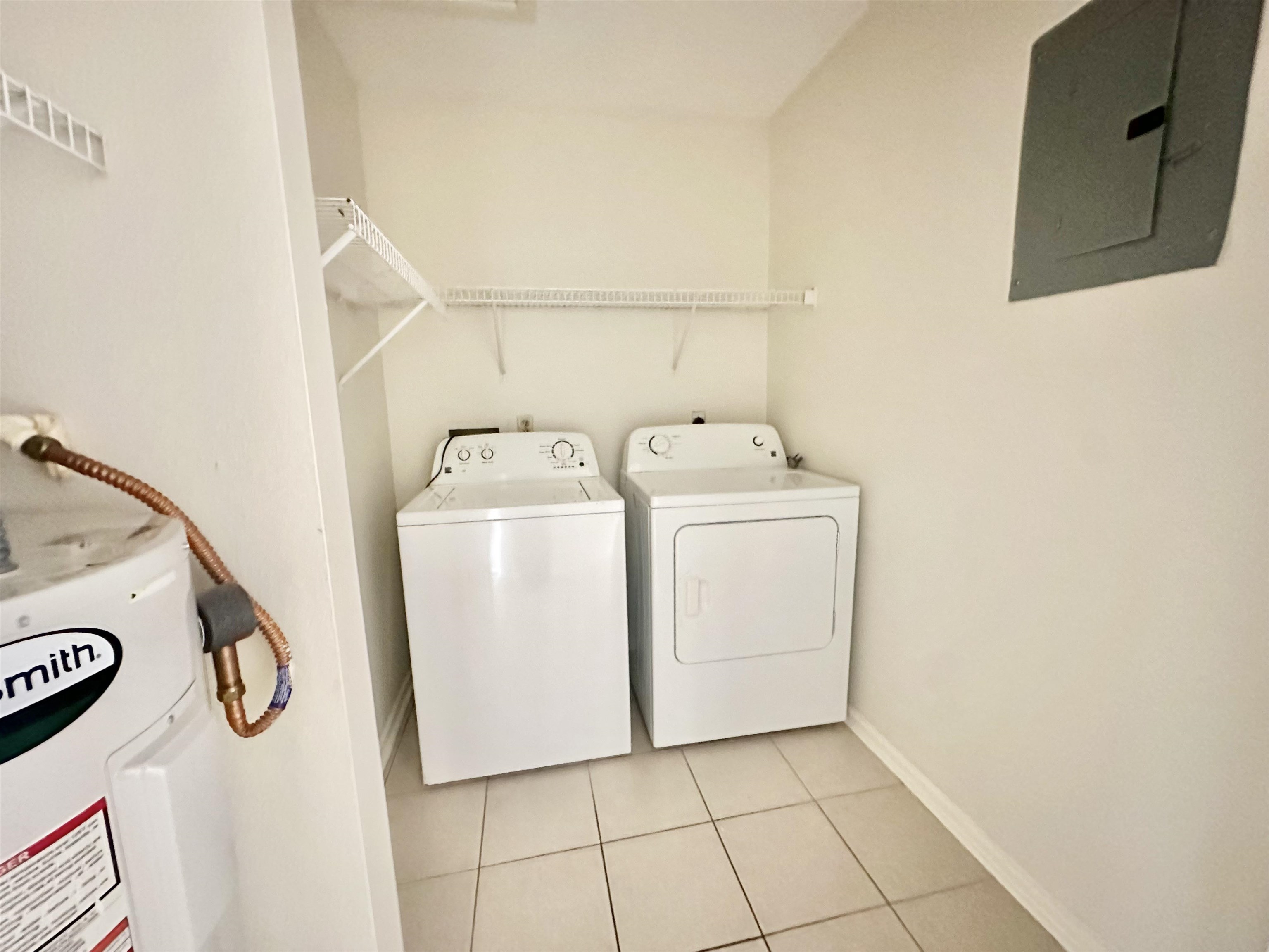 1304 Rosario St 4 Property Photo 14