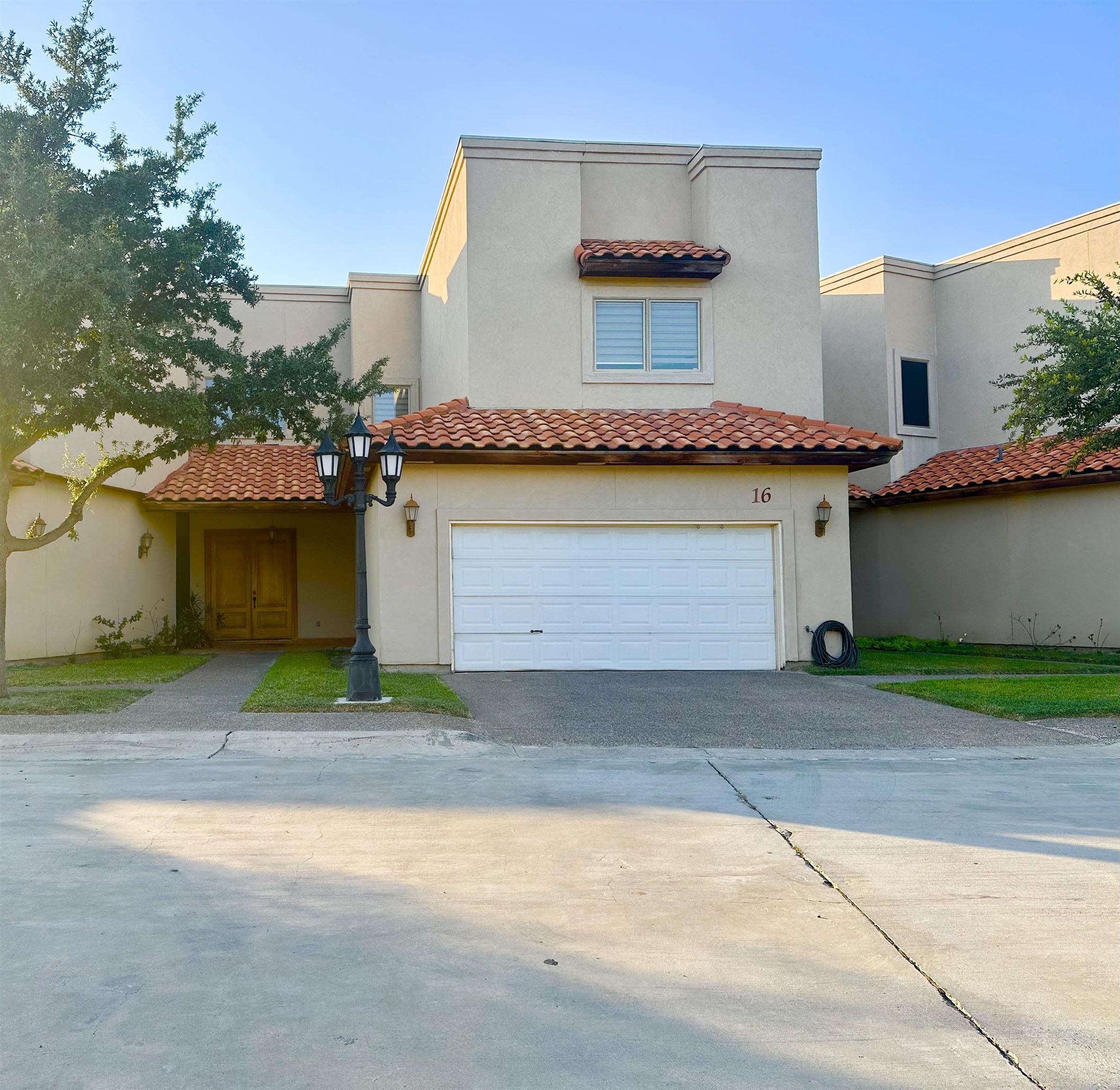2110 Bermuda Dr 16 Property Photo 1