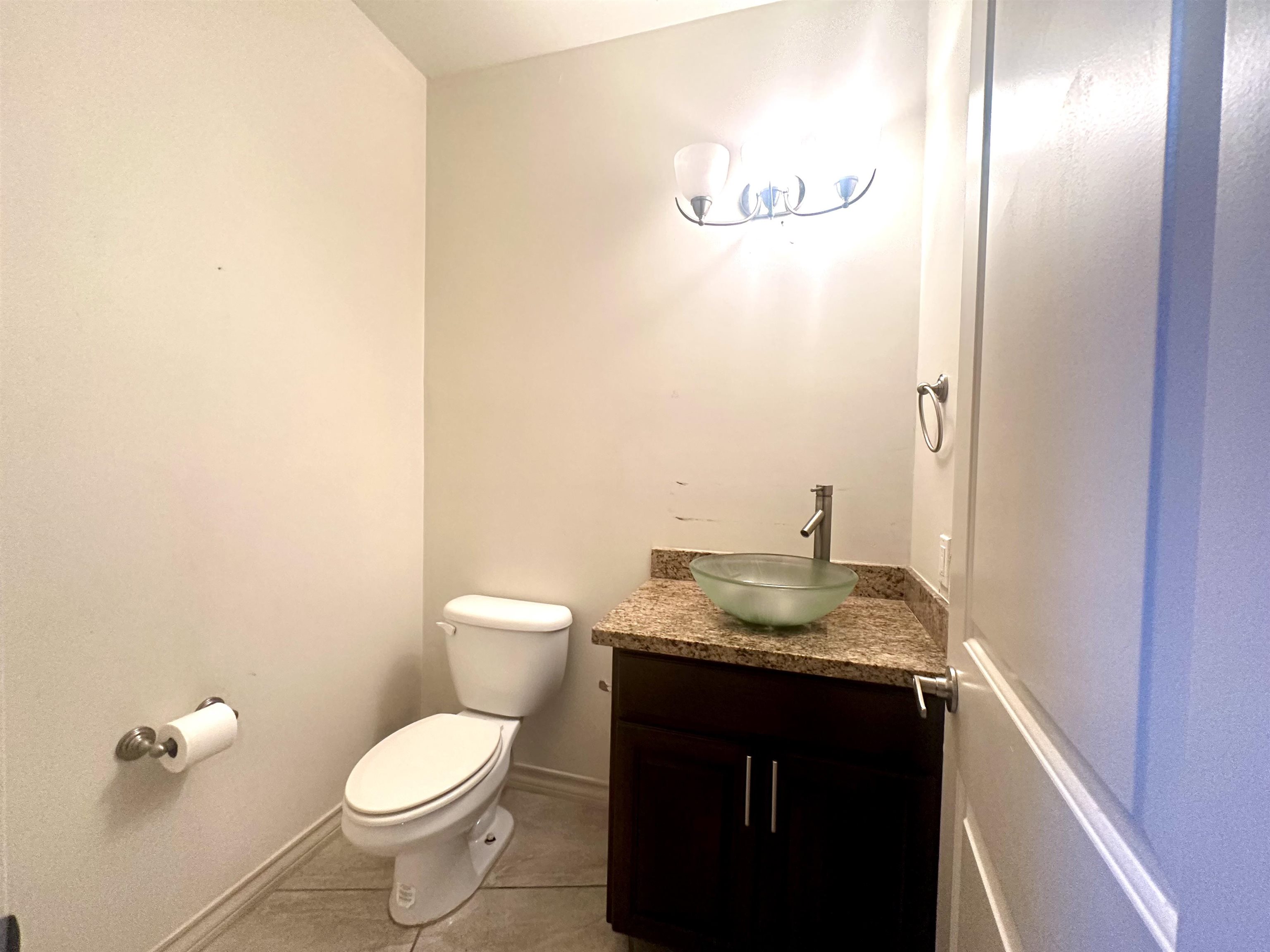 2110 Bermuda Dr 16 Property Photo 8