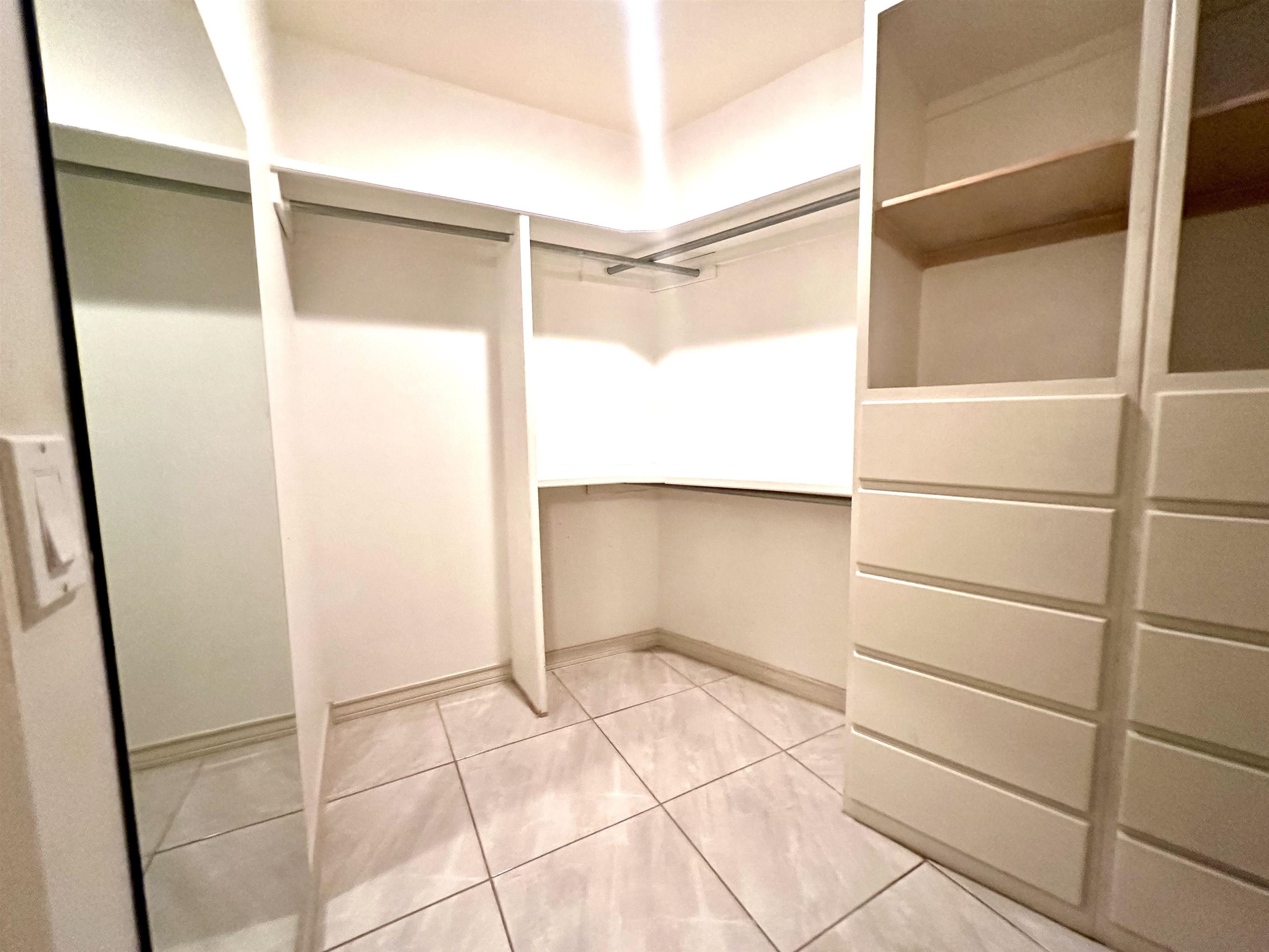 2110 Bermuda Dr 16 Property Photo 21