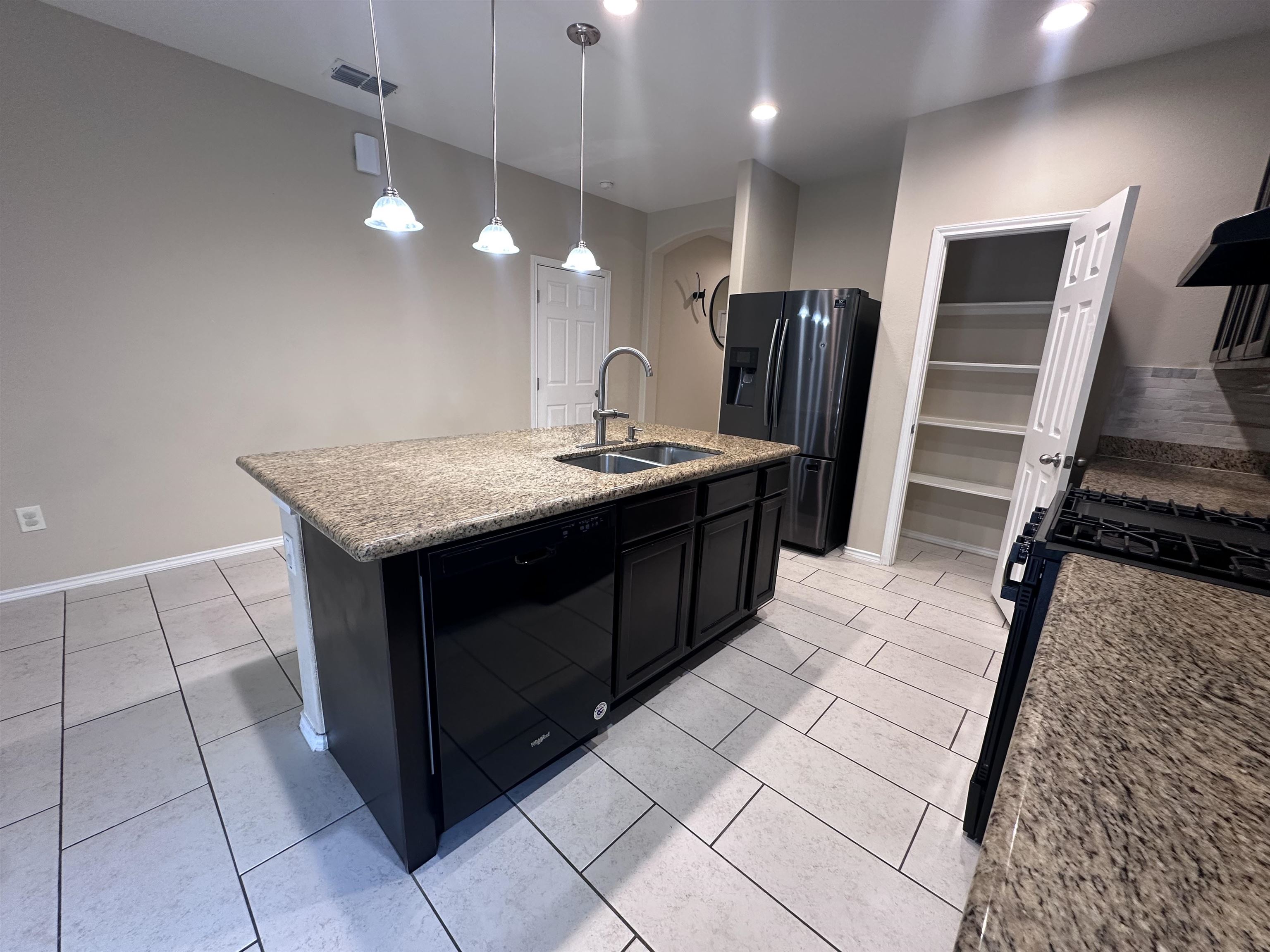 5519 Shorthorn Dr. Property Photo 6