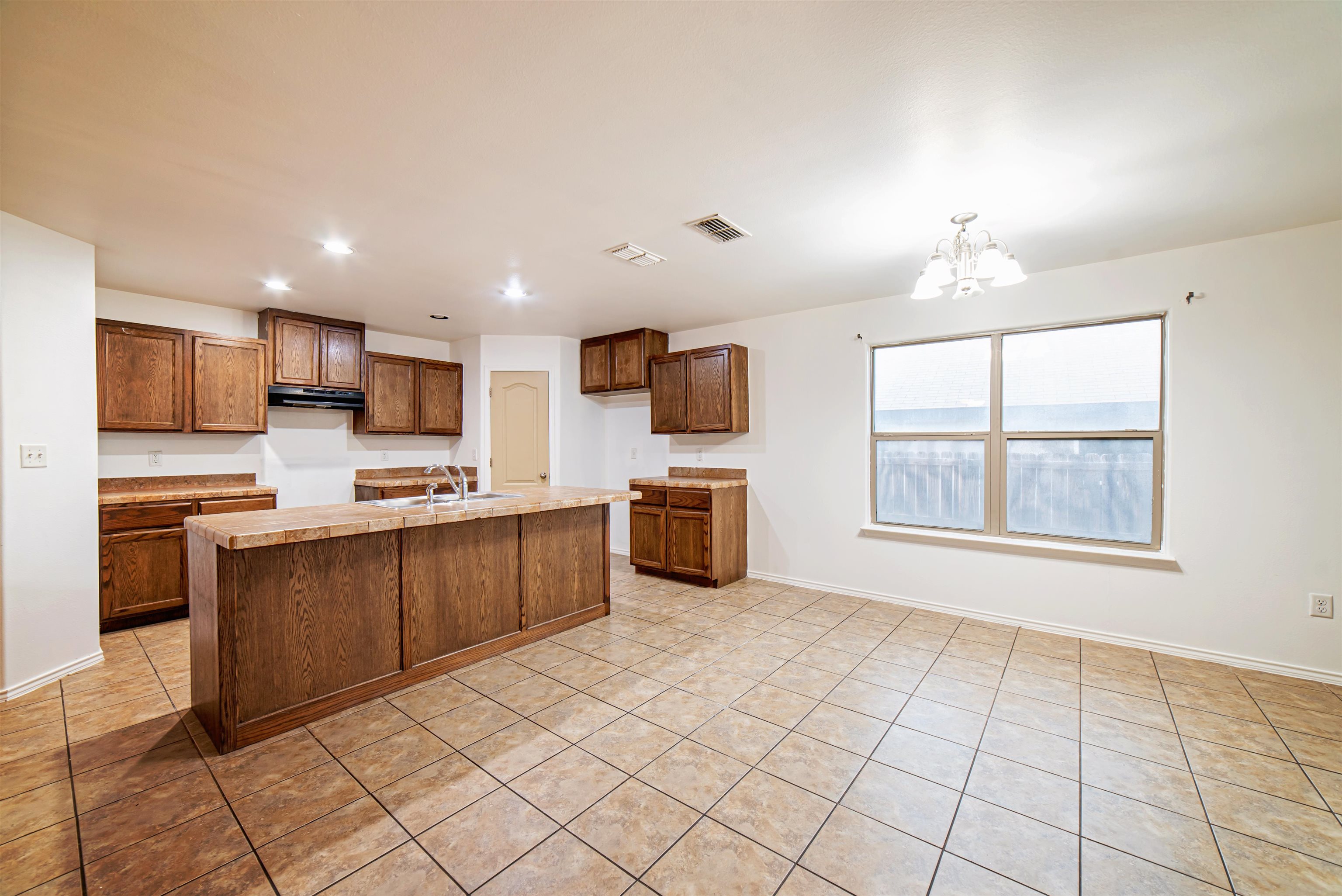 3727 Jose C Santos Dr Property Photo 7