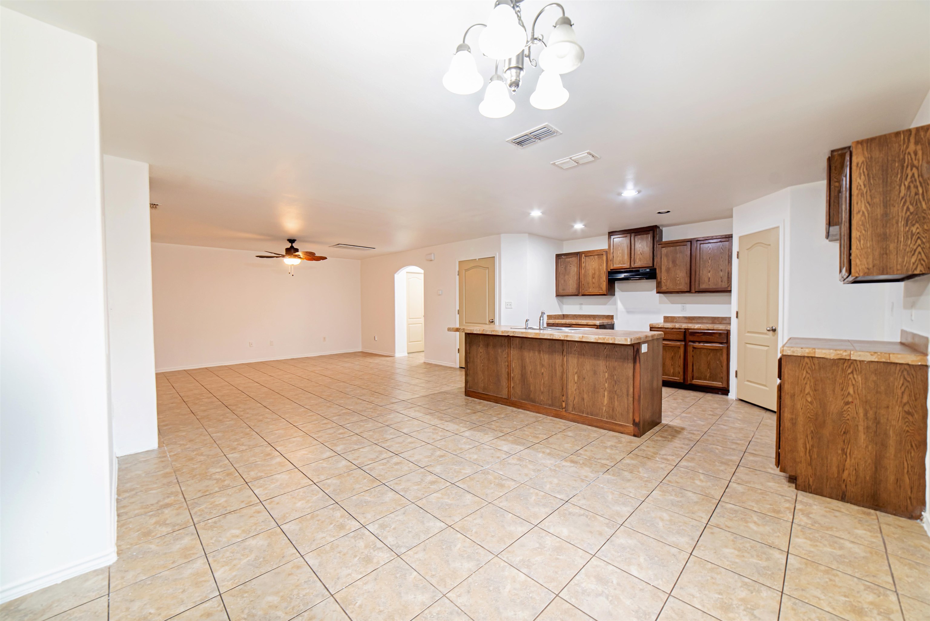3727 Jose C Santos Dr Property Photo 8